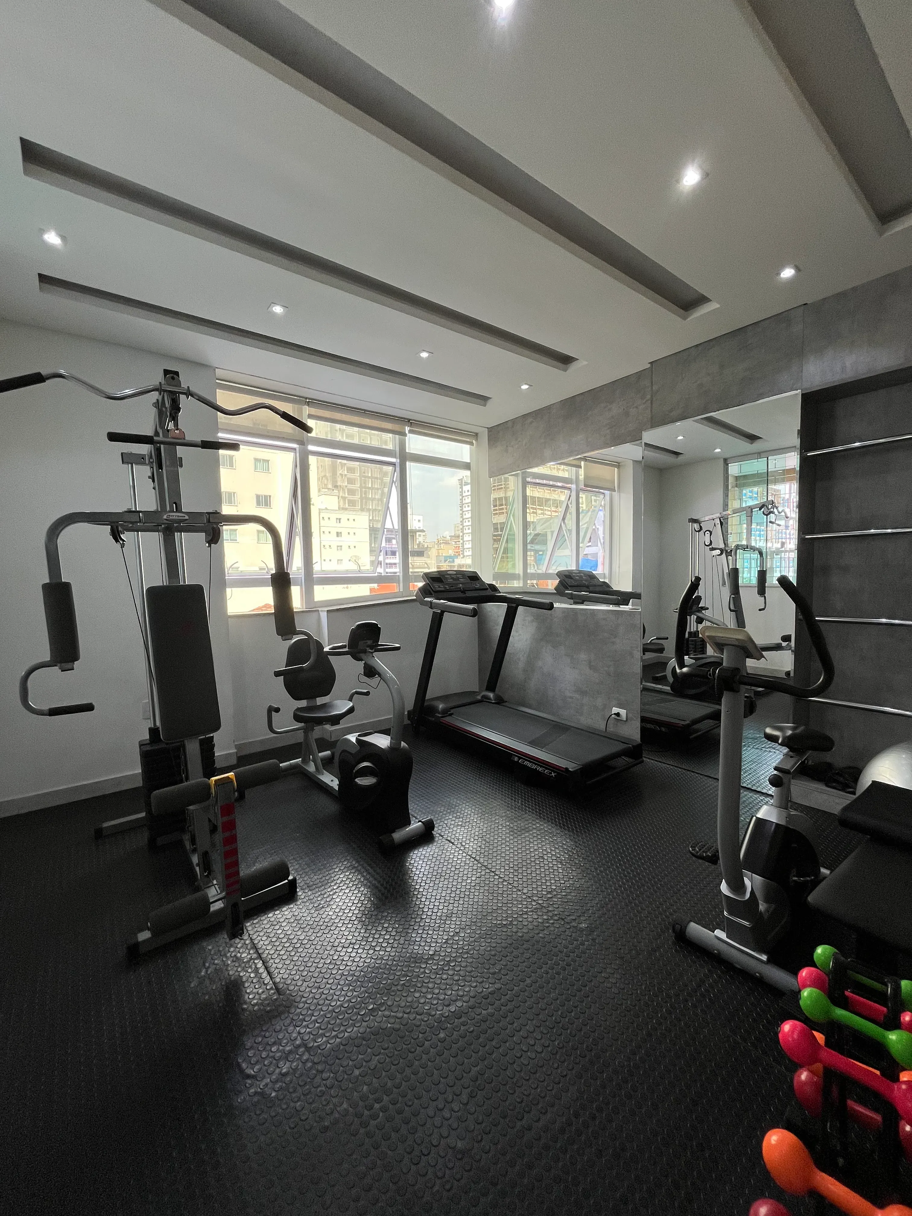 Apartamento com  3 Suítes e 2 vagas na garagem em Itapema