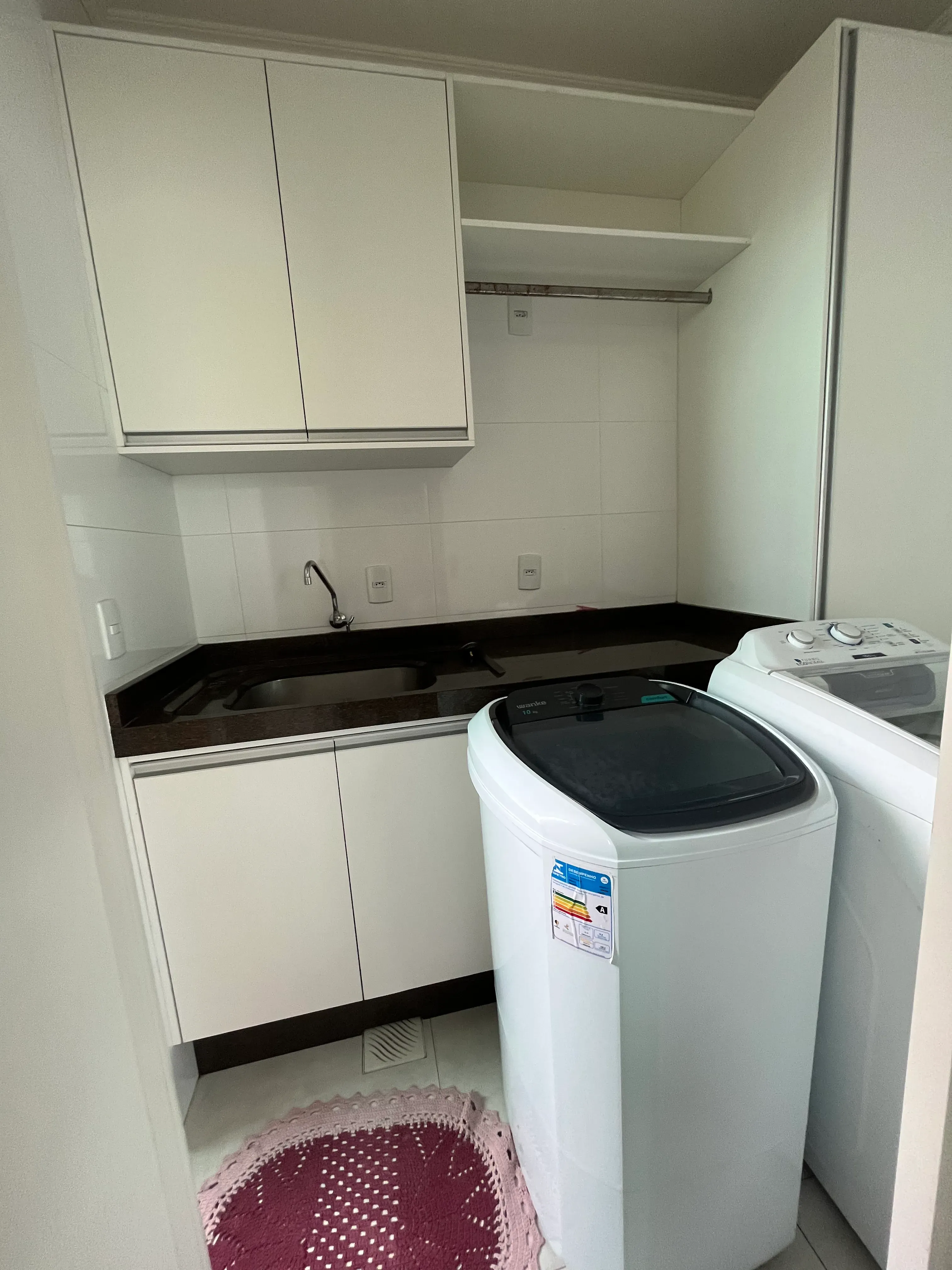 Apartamento com  3 Suítes e 2 vagas na garagem em Itapema