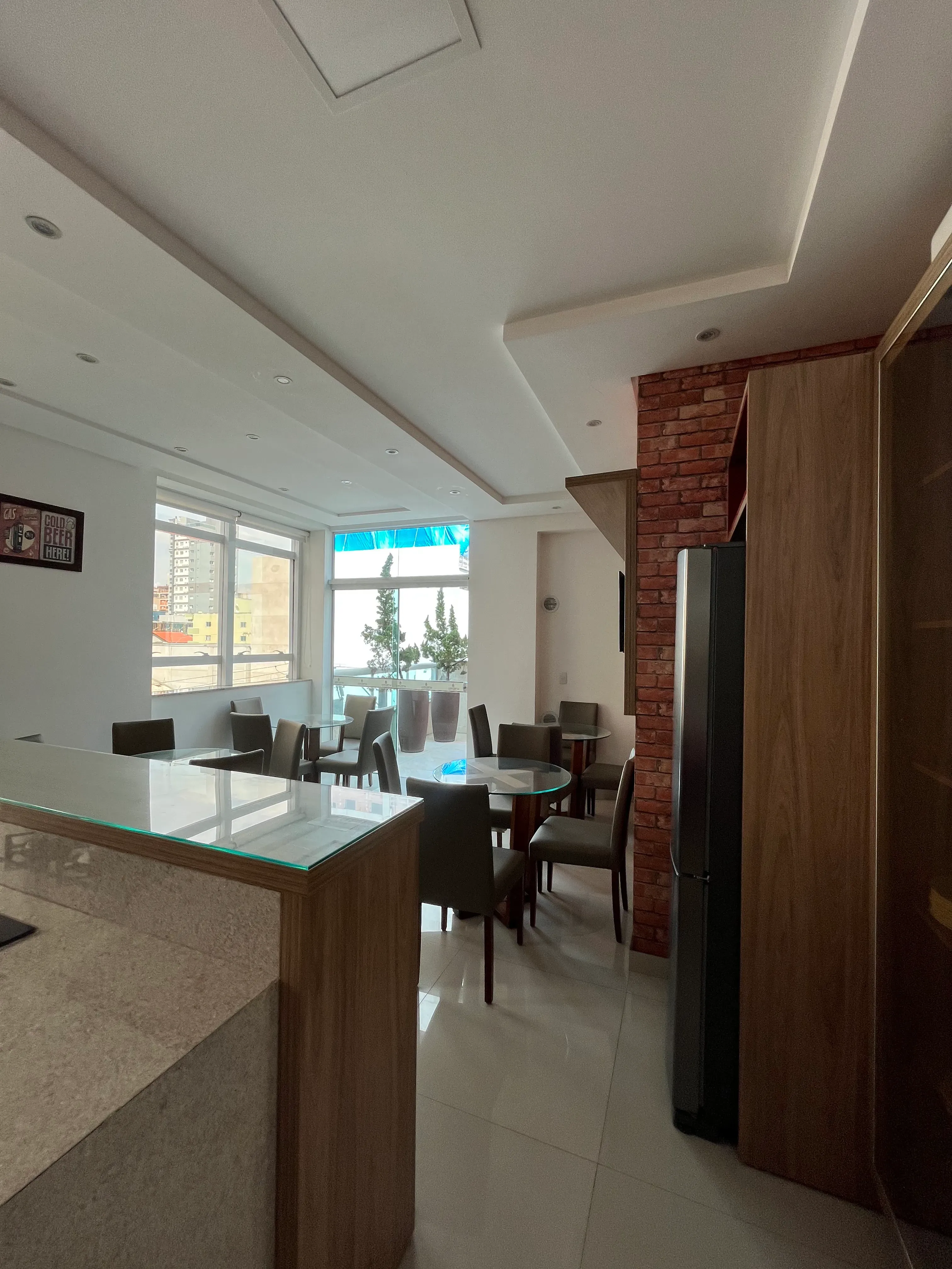 Apartamento com  3 Suítes e 2 vagas na garagem em Itapema