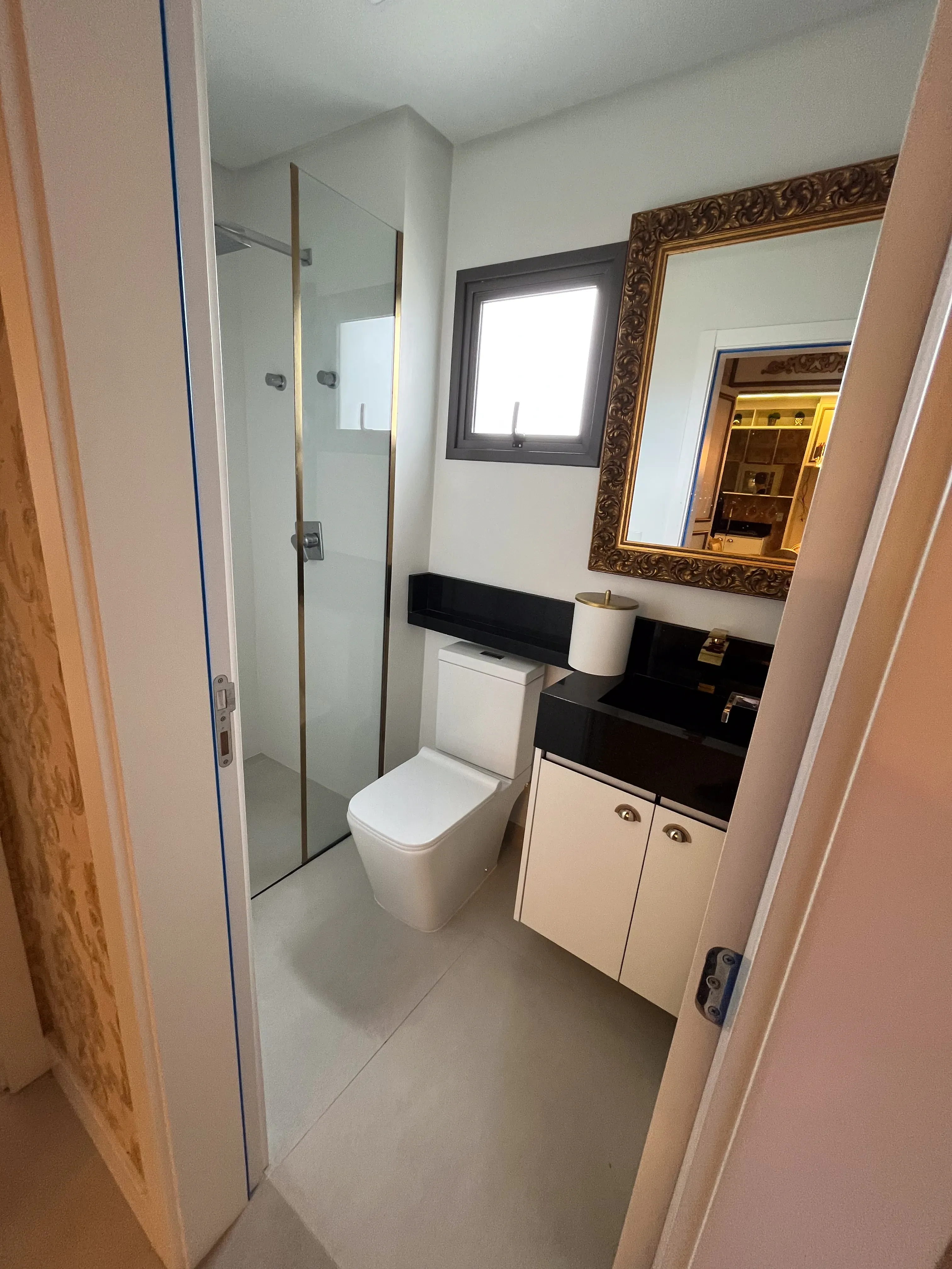 Cobertura com 1 Suíte + 2 Demi e 2 vagas na garagem em Itapema.