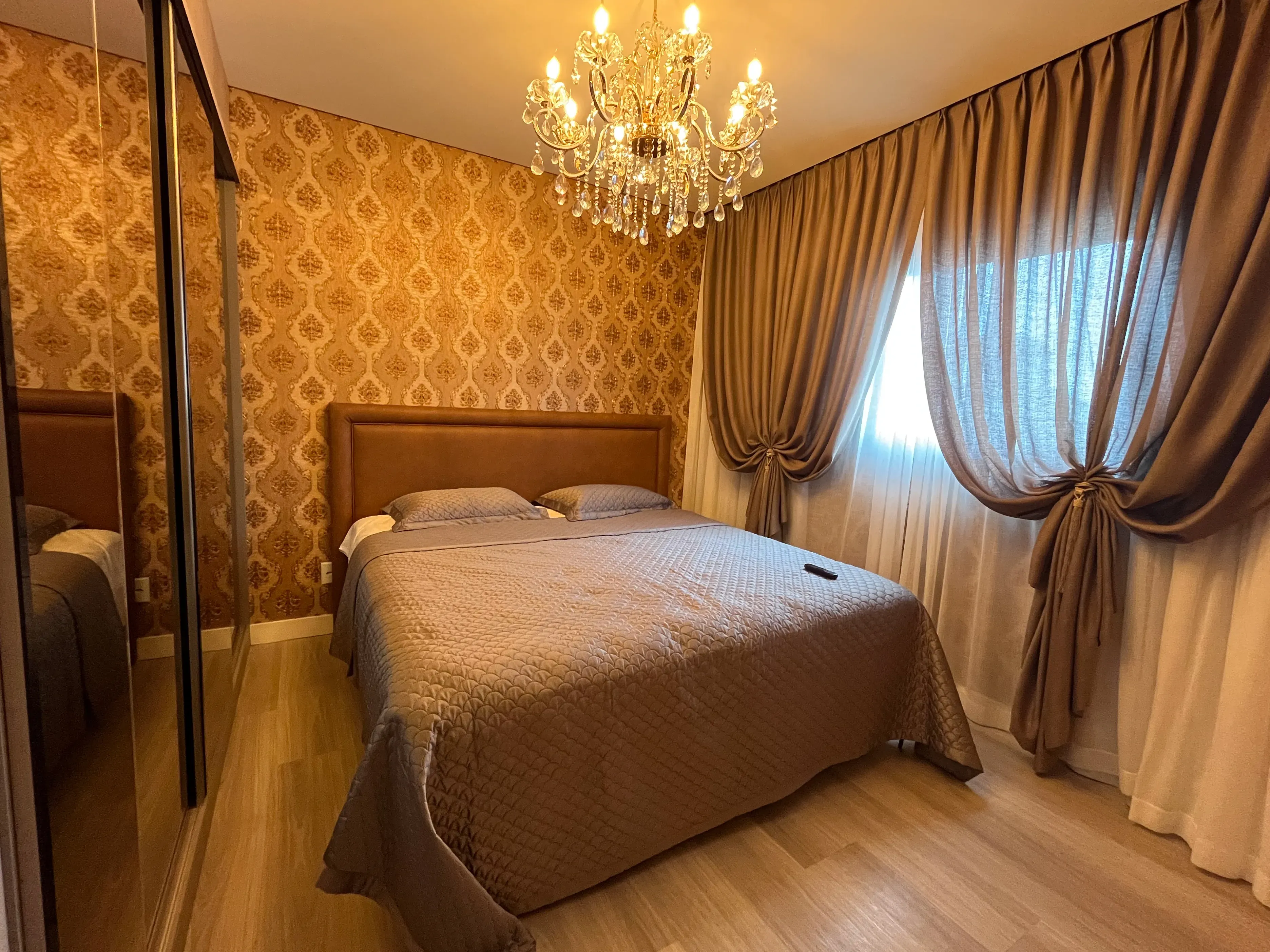 Cobertura com 1 Suíte + 2 Demi e 2 vagas na garagem em Itapema.