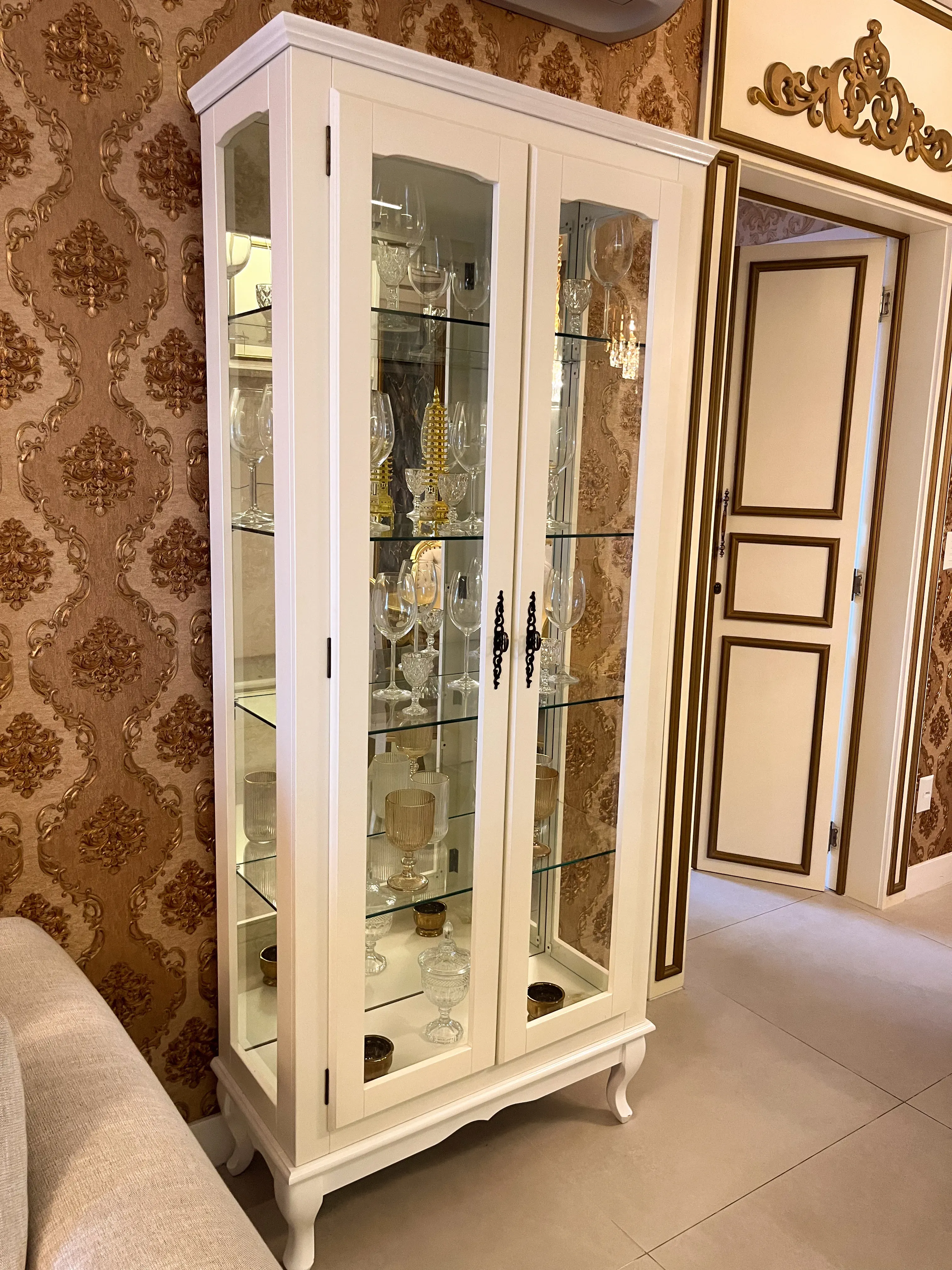 Cobertura com 1 Suíte + 2 Demi e 2 vagas na garagem em Itapema.