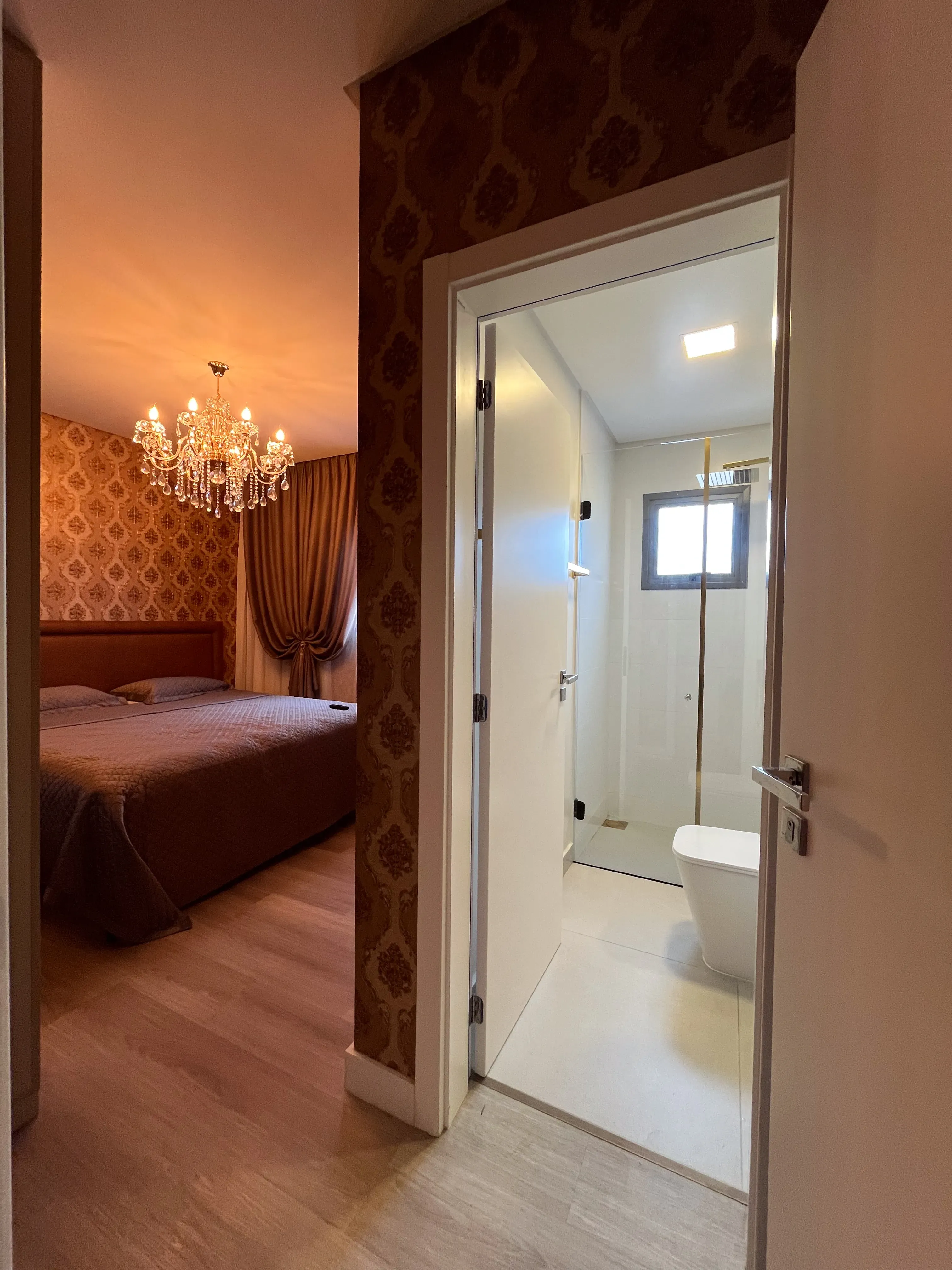 Cobertura com 1 Suíte + 2 Demi e 2 vagas na garagem em Itapema.