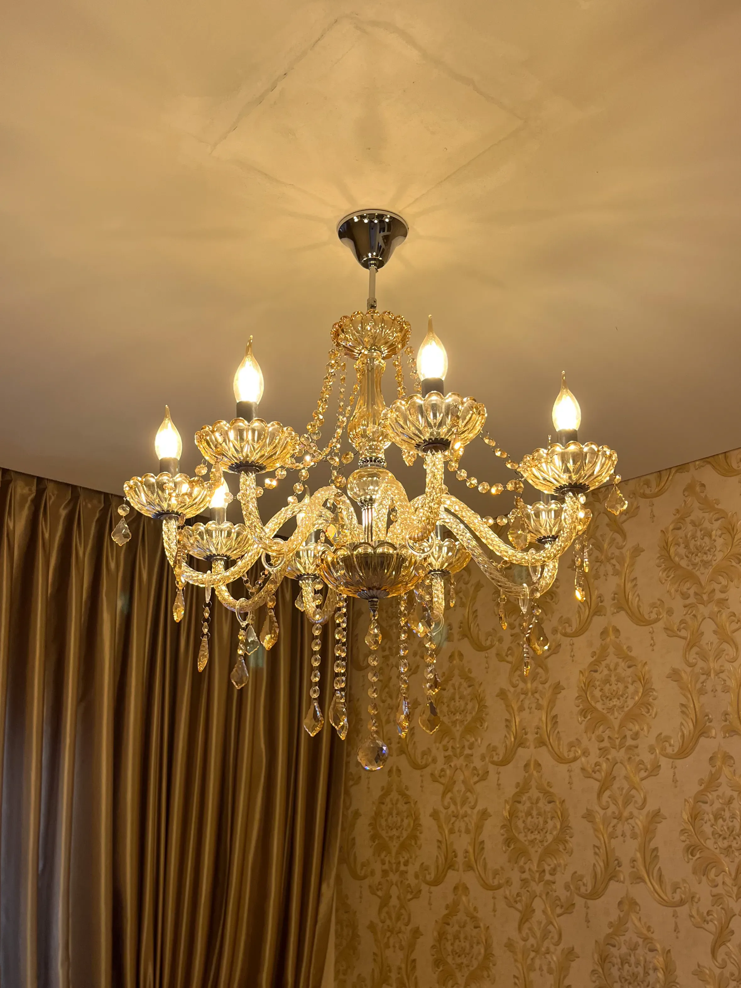 Cobertura com 1 Suíte + 2 Demi e 2 vagas na garagem em Itapema.