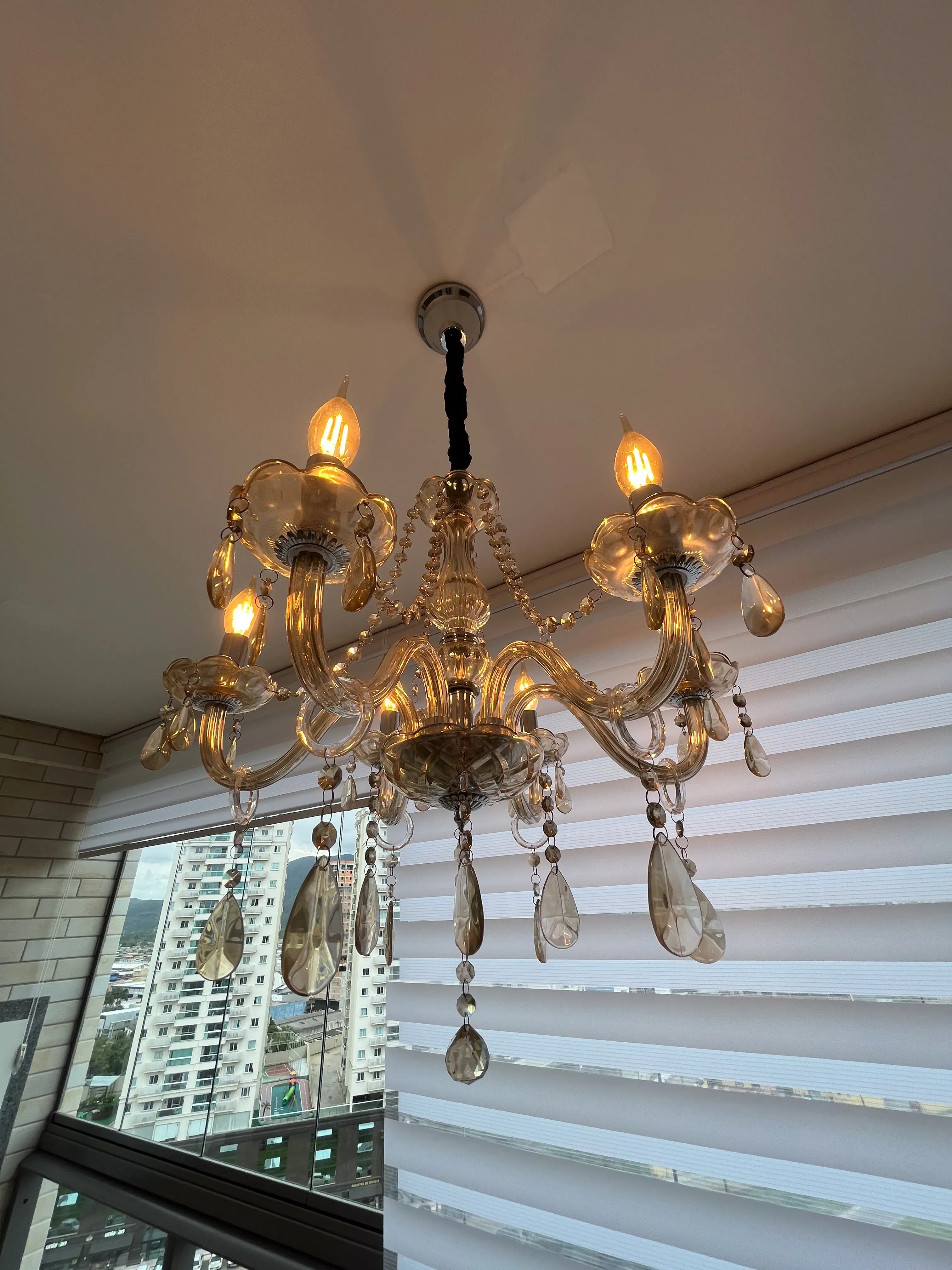 Cobertura com 1 Suíte + 2 Demi e 2 vagas na garagem em Itapema.