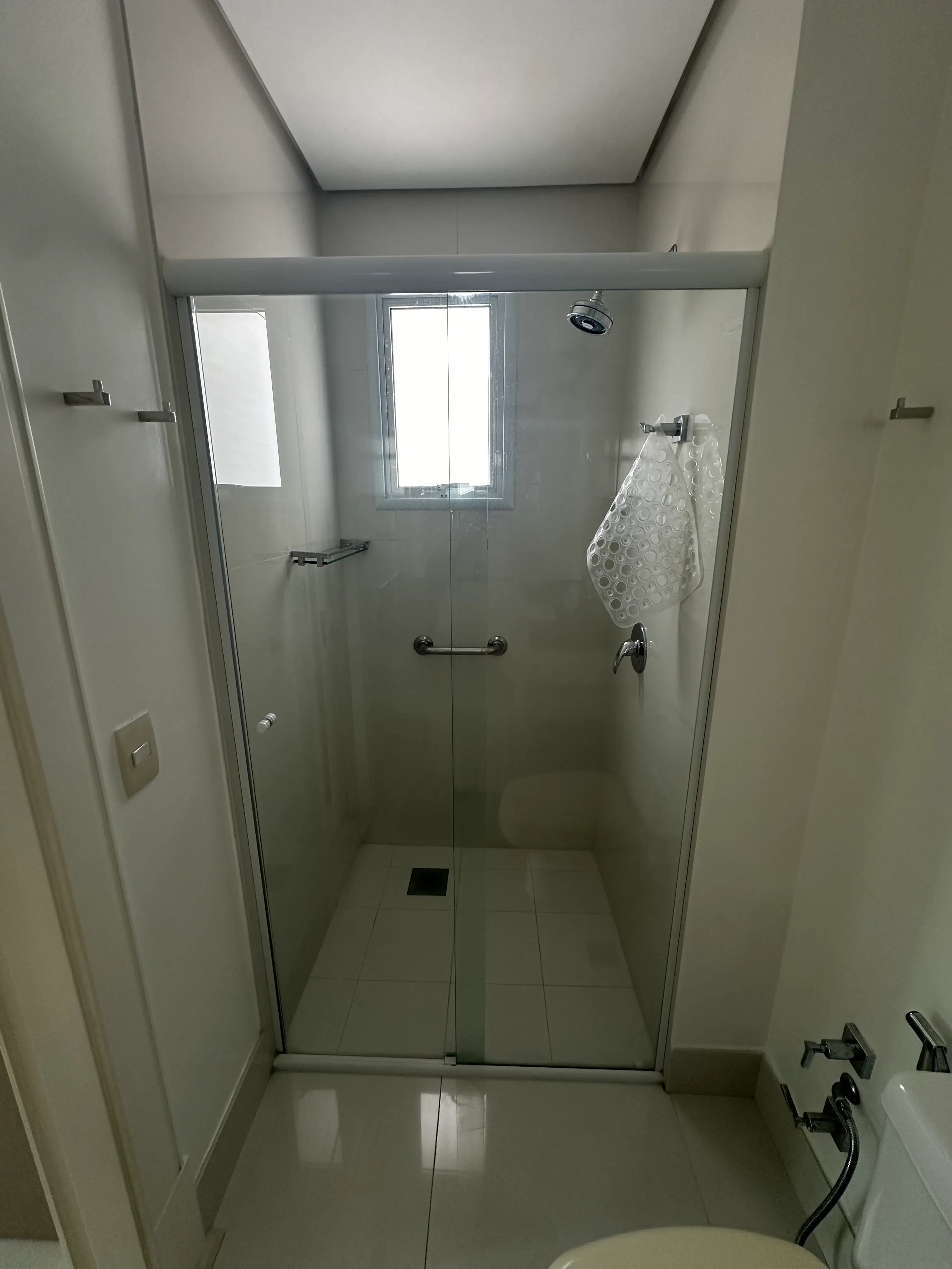 Apartamento alto padrão com 3 suítes e 4 vagas de garagem em - Balneário Camboriú/SC