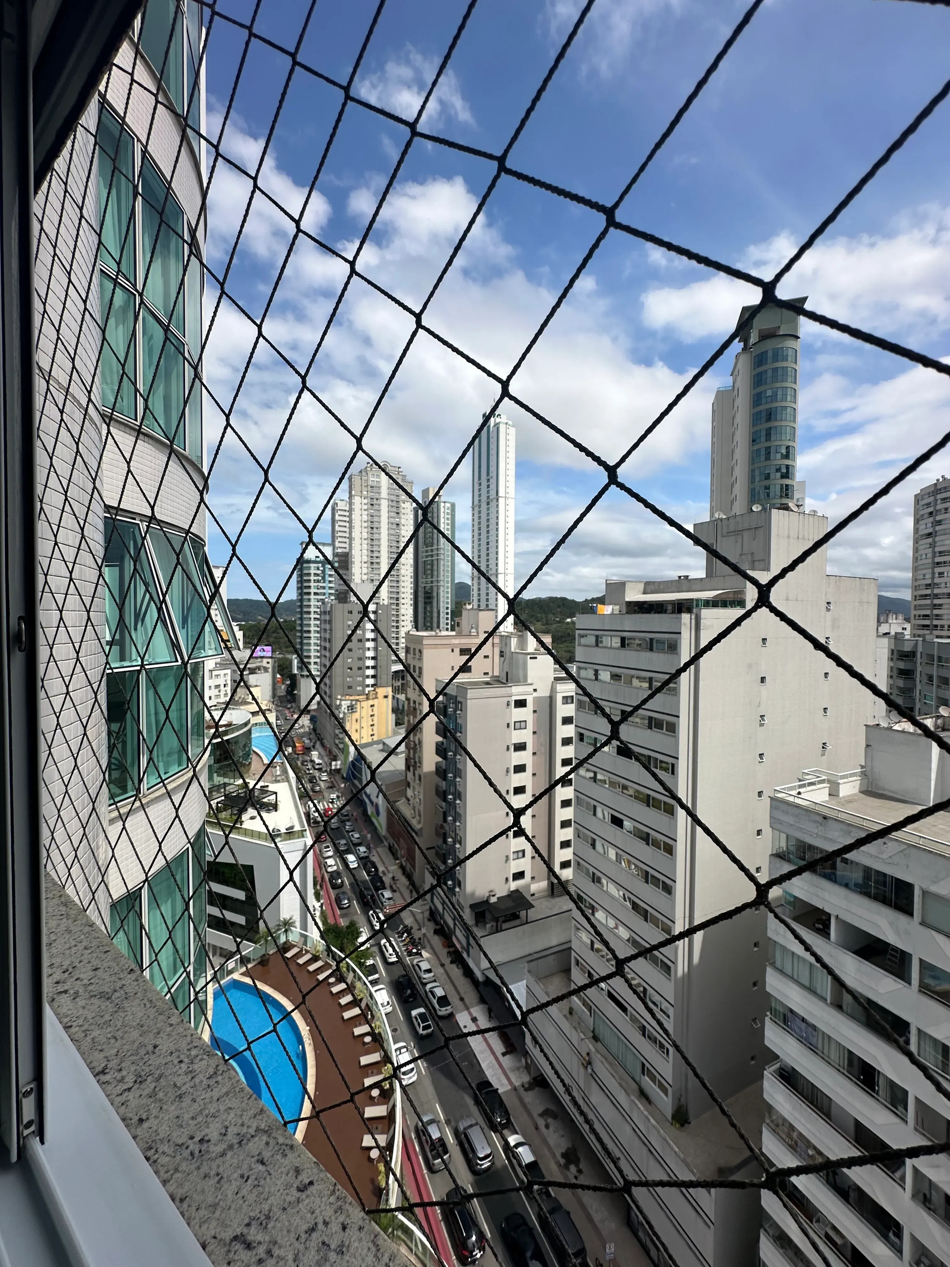 Apartamento alto padrão com 3 suítes e 4 vagas de garagem em - Balneário Camboriú/SC