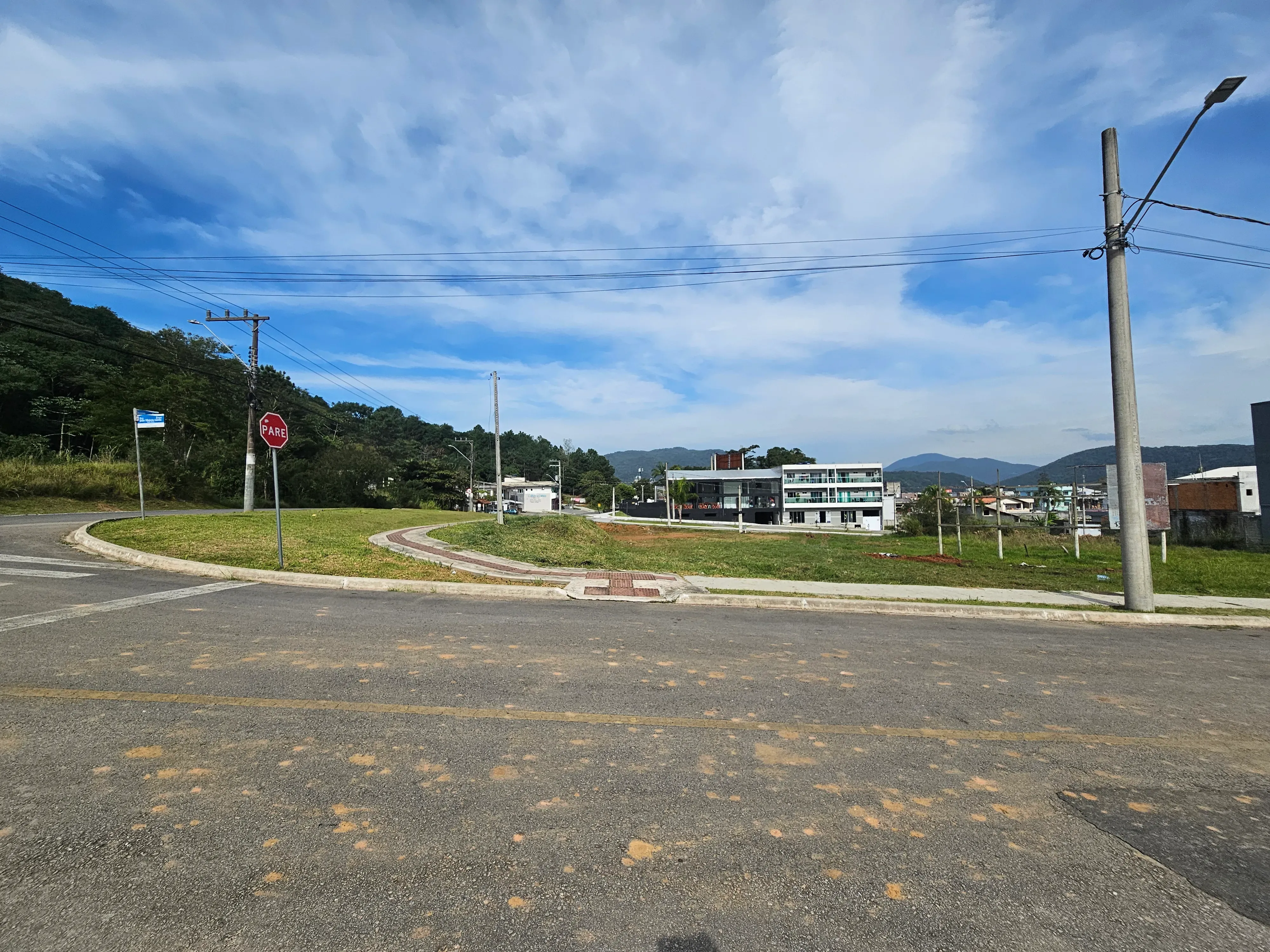 Terreno de esquina com 543,58 m² no Bairro da Barra em Balneário Camboriú SC