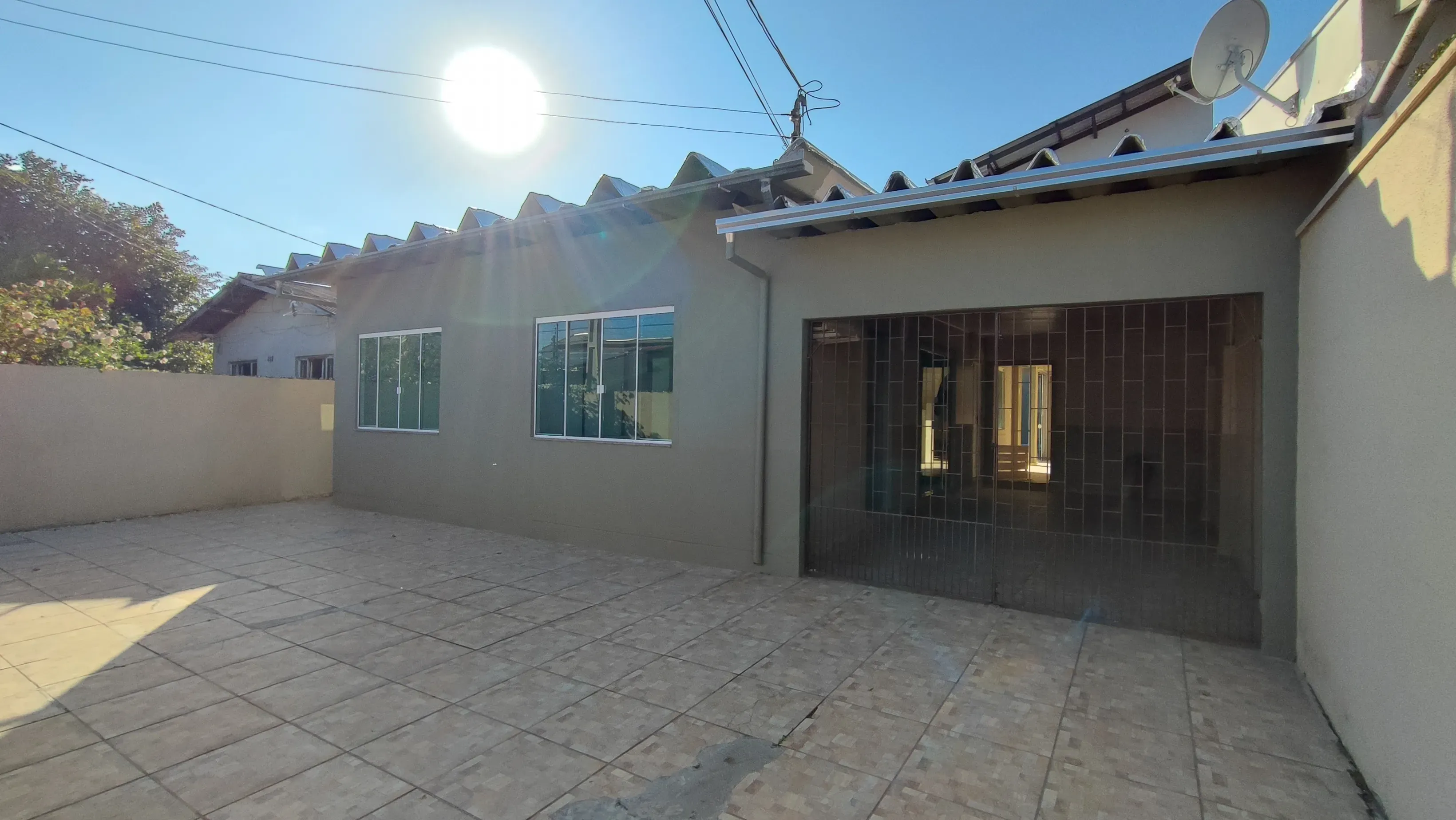 Casa com 3 dormitórios sendo 1 suíte e 2 vagas de garagem no bairro são Judas Itajai/SC