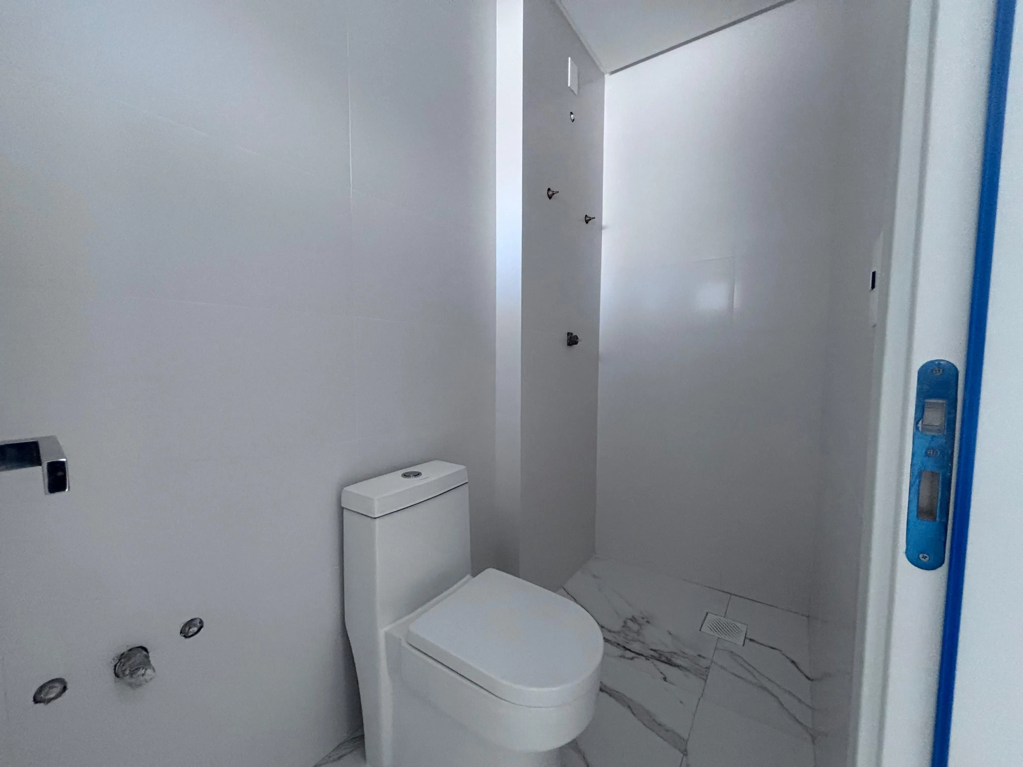 Apartamento com 3 suítes e 3 Vagas de Garagem no Centro Itajaí/SC