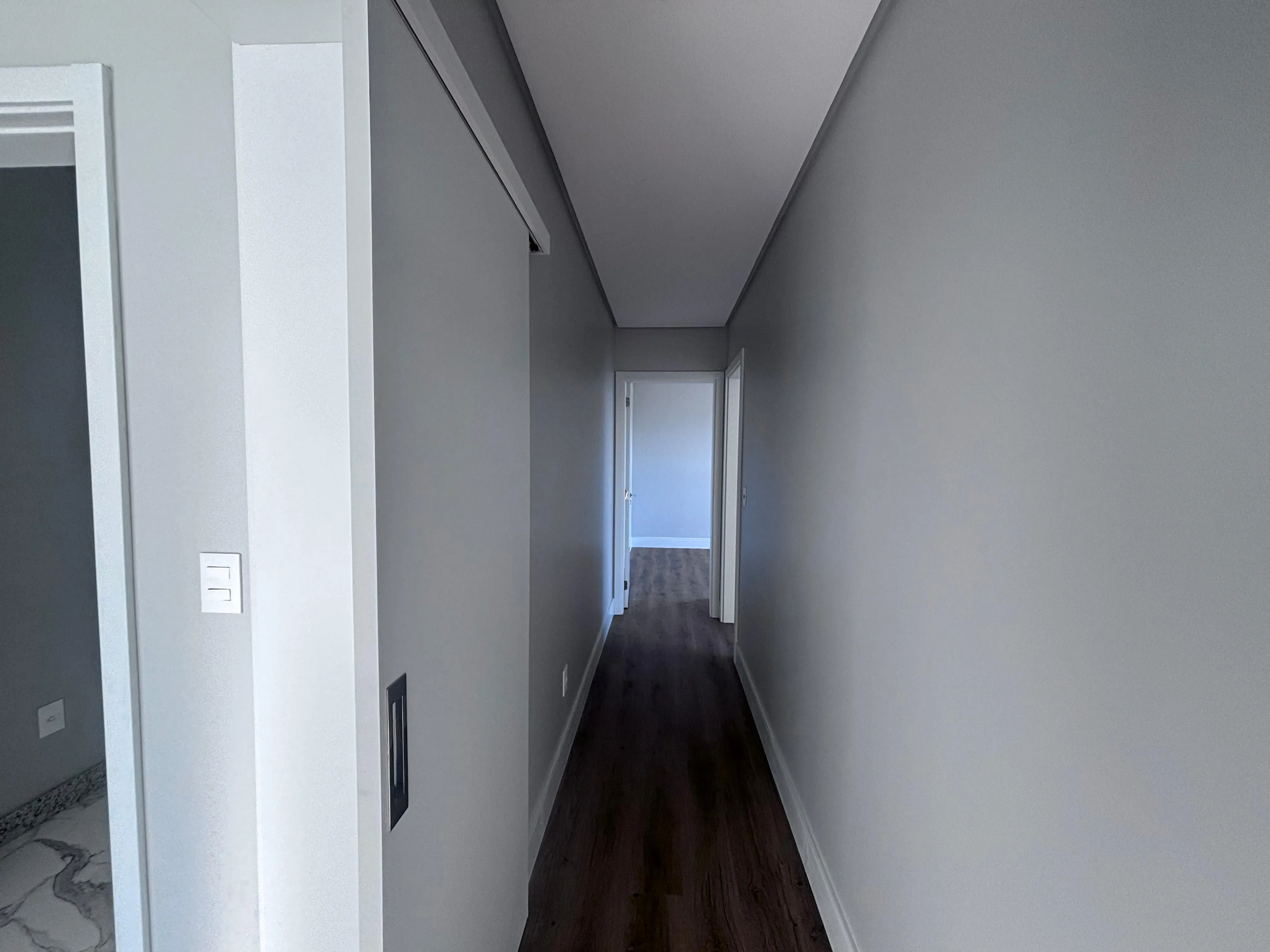 Apartamento com 3 suítes e 3 Vagas de Garagem no Centro Itajaí/SC