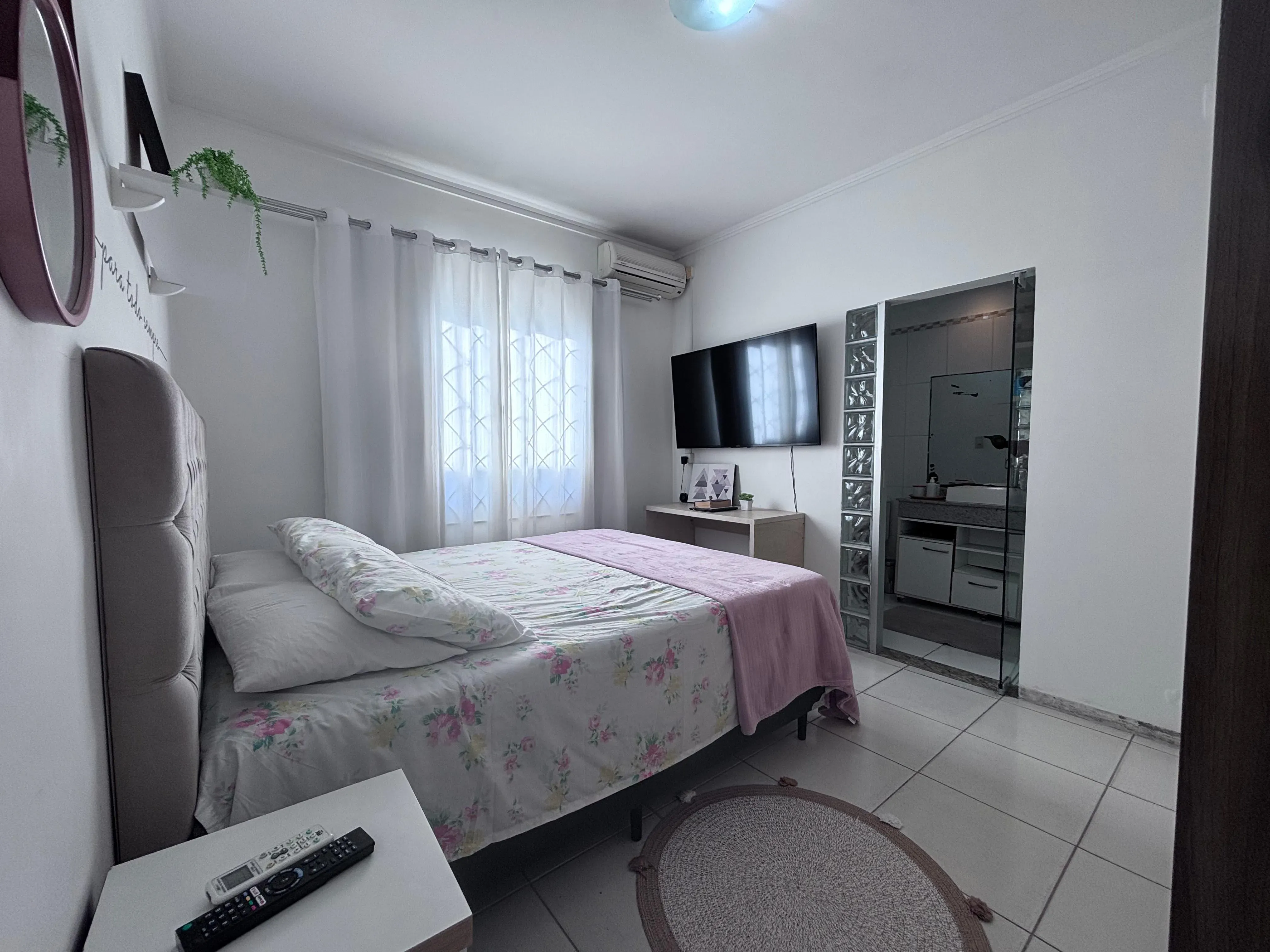 Casa com 3 dormitórios sendo 1 suíte e vaga coberta para 2 carros em Itajaí