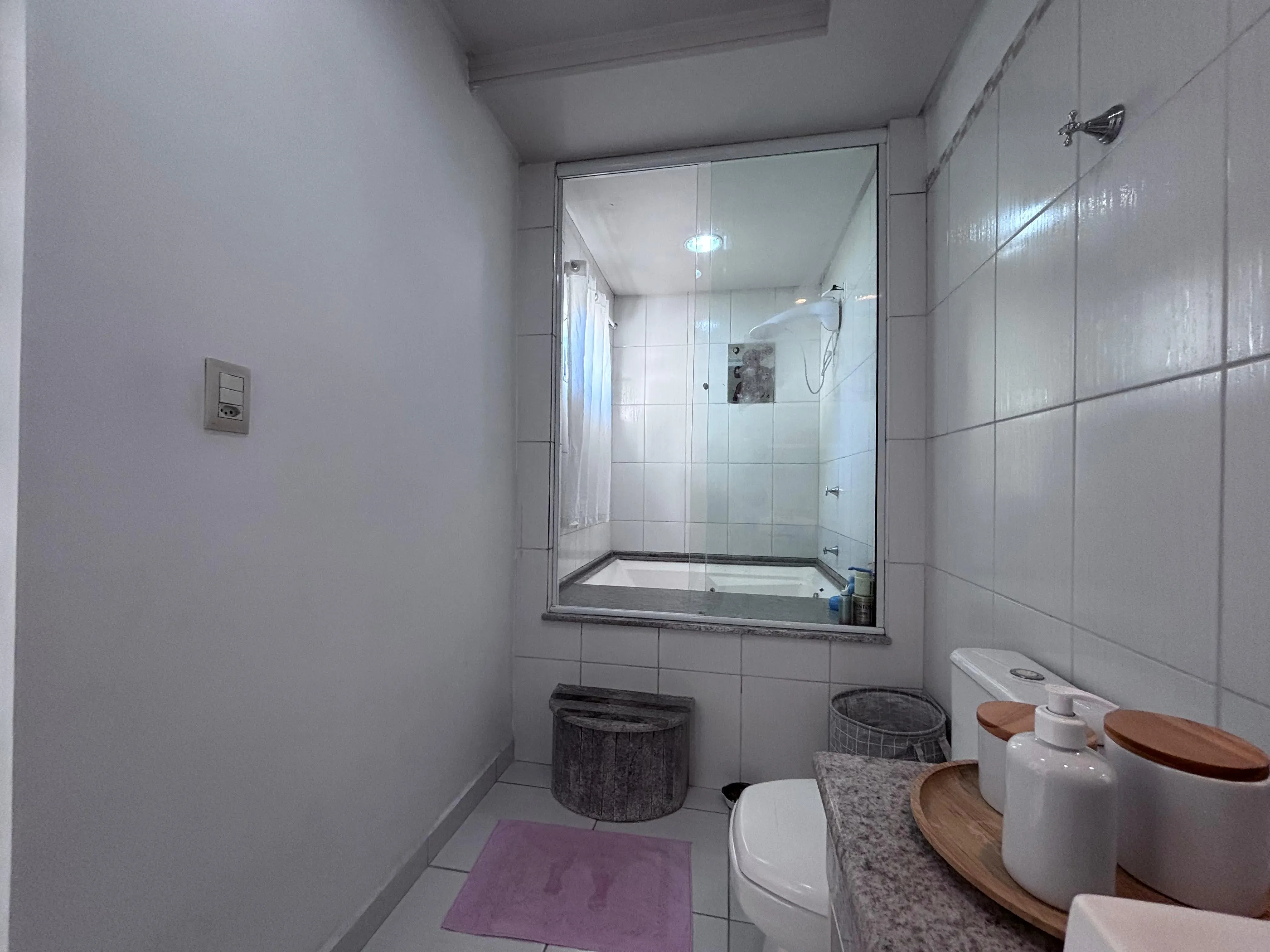 Casa com 3 dormitórios sendo 1 suíte e vaga coberta para 2 carros em Itajaí