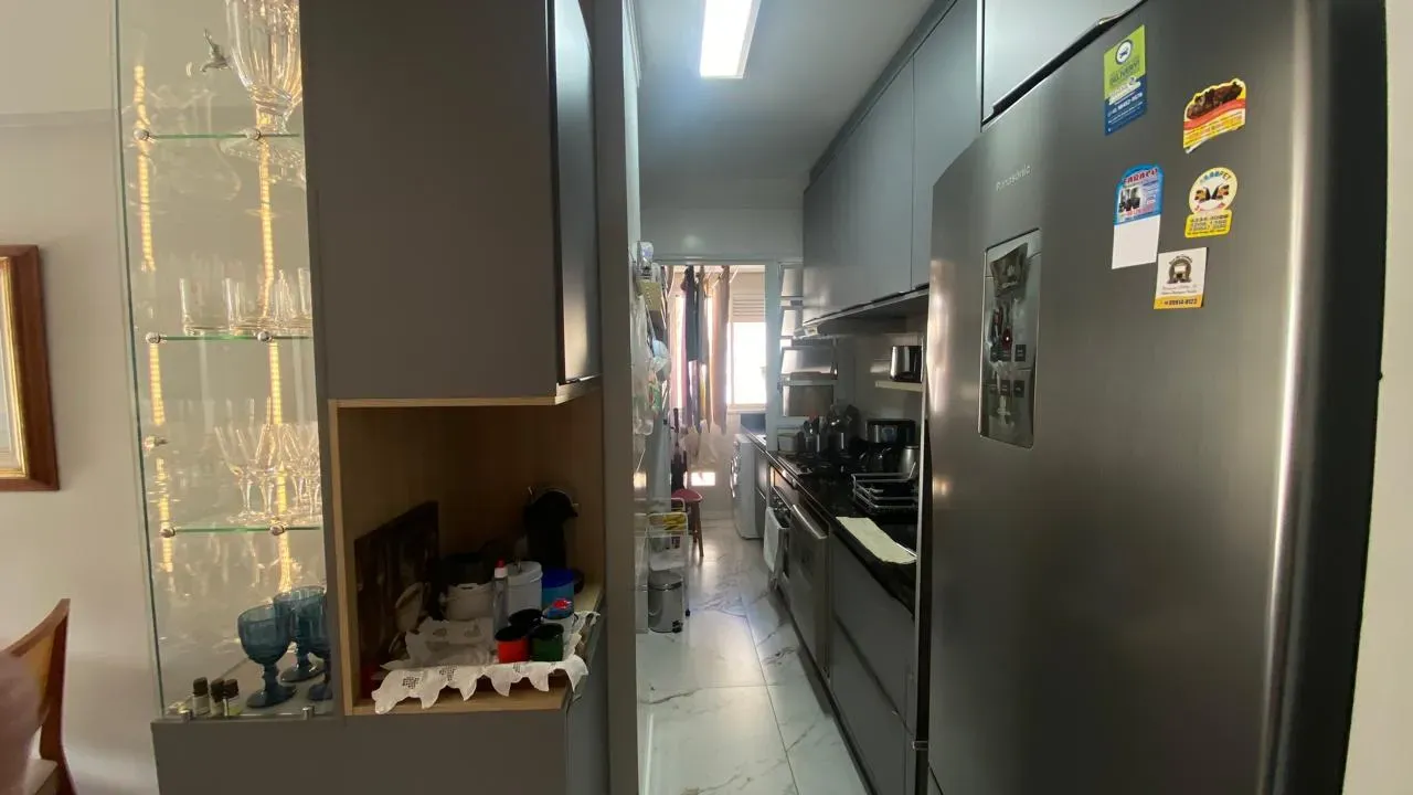 Apartamento mobiliado 3 dormitórios sendo 1 suíte e 1 vaga no Bairro Itacorubi em Florianópolis/SC