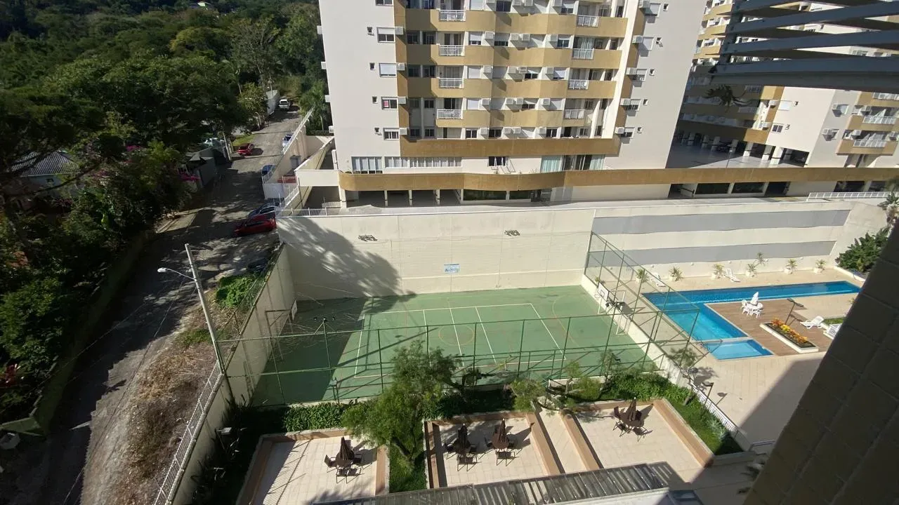 Apartamento mobiliado 3 dormitórios sendo 1 suíte e 1 vaga no Bairro Itacorubi em Florianópolis/SC