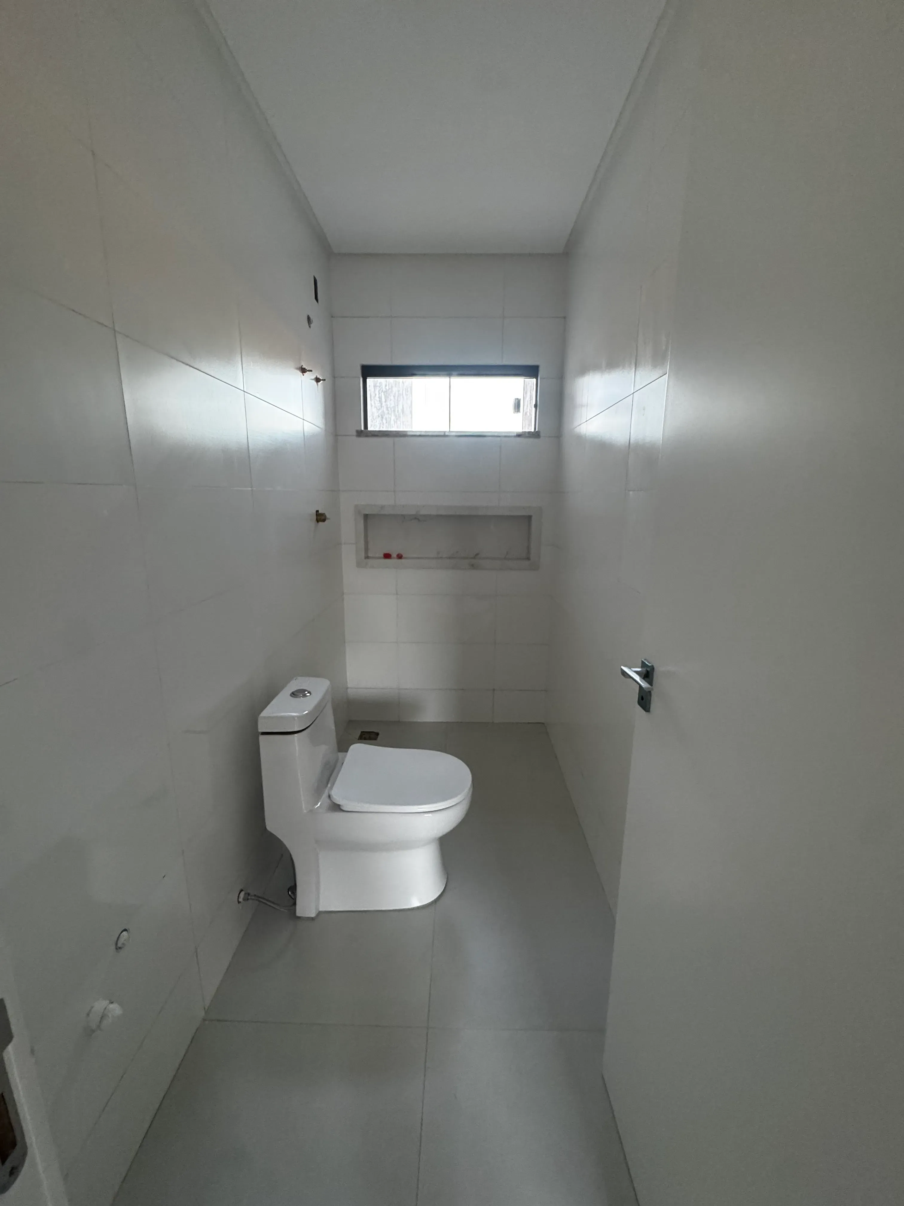 Sobrado com 3 suítes e 2 vagas de garagem no Dom Bosco em Itajaí