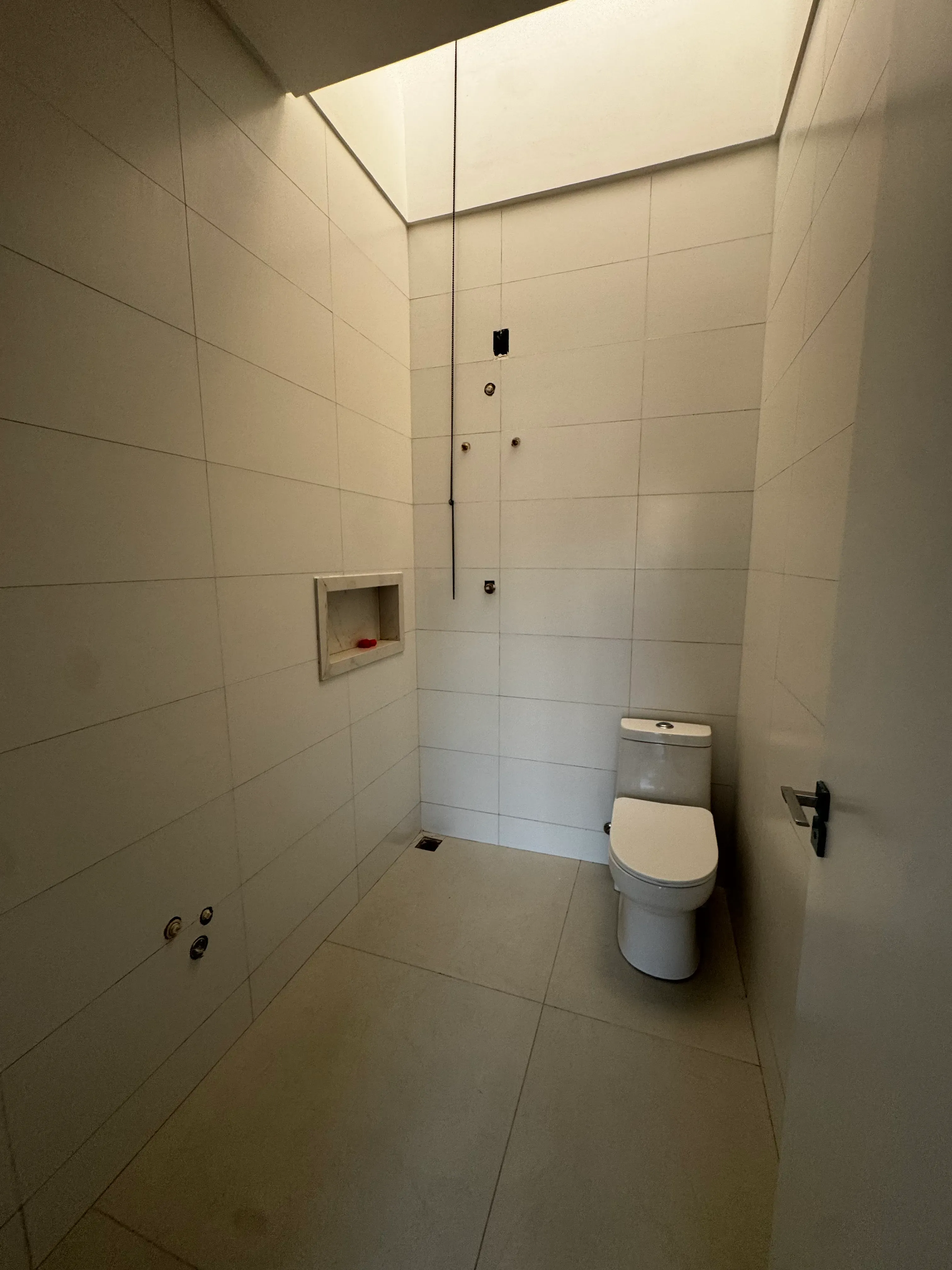 Sobrado com 3 suítes e 2 vagas de garagem no Dom Bosco em Itajaí