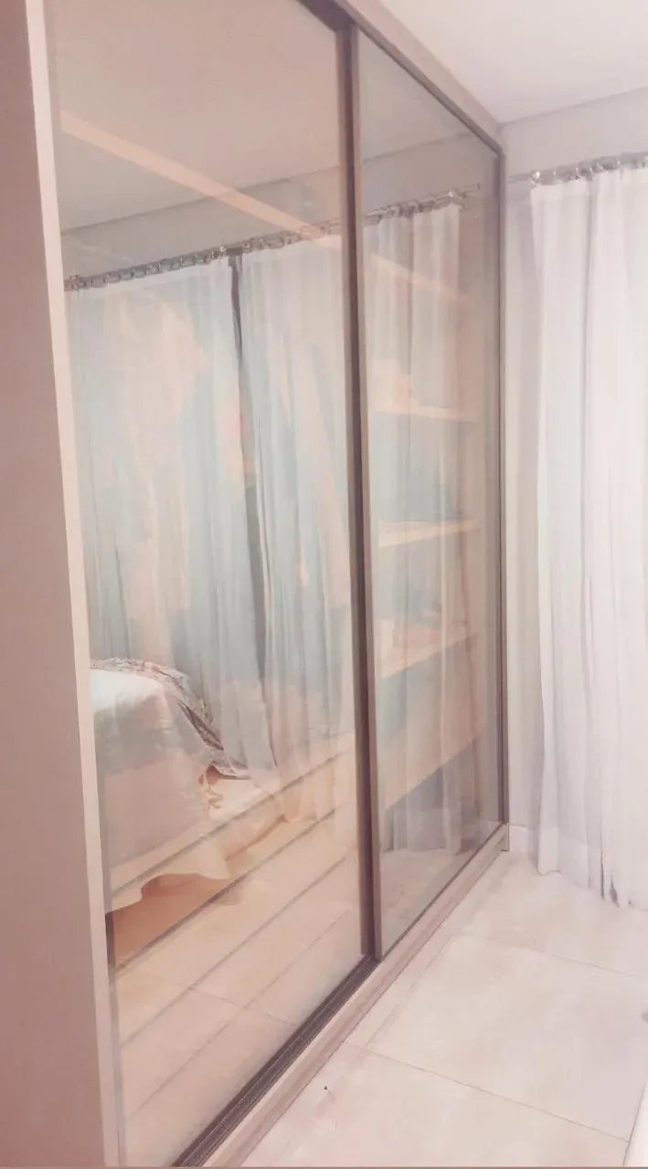 Casa mobiliada com 4 Dormitórios sendo 01 suíte e 4 vagas em Penha SC