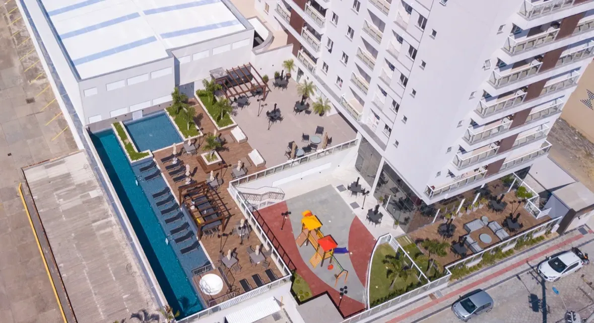 Apartamento mobiliado com 3 dormitórios sendo 1 suíte e 2 vagas no Bairro São João em Itajaí