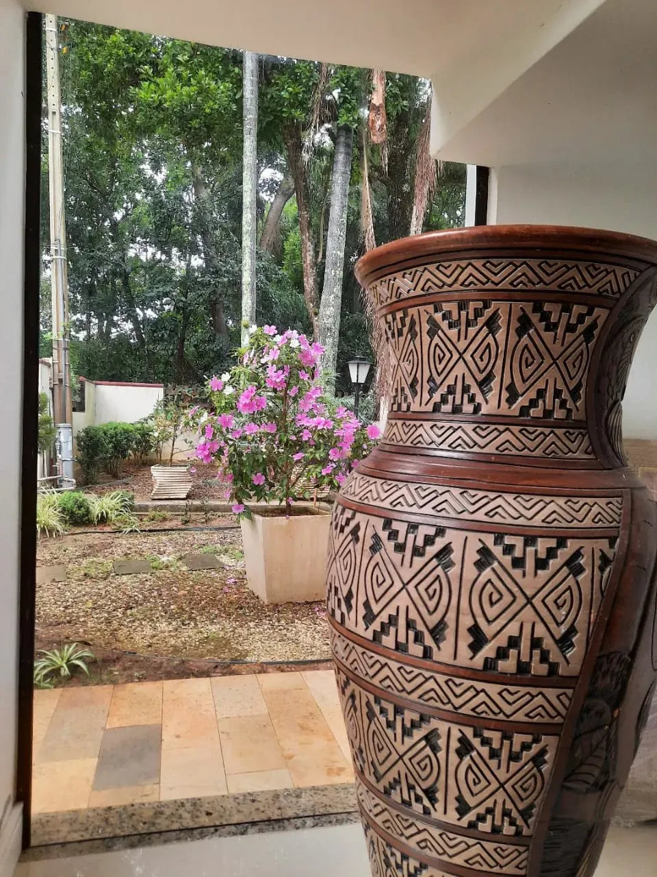 Casa com 3 dormitórios sendo 1 suíte e 5 vagas de garagem em Penha/SC