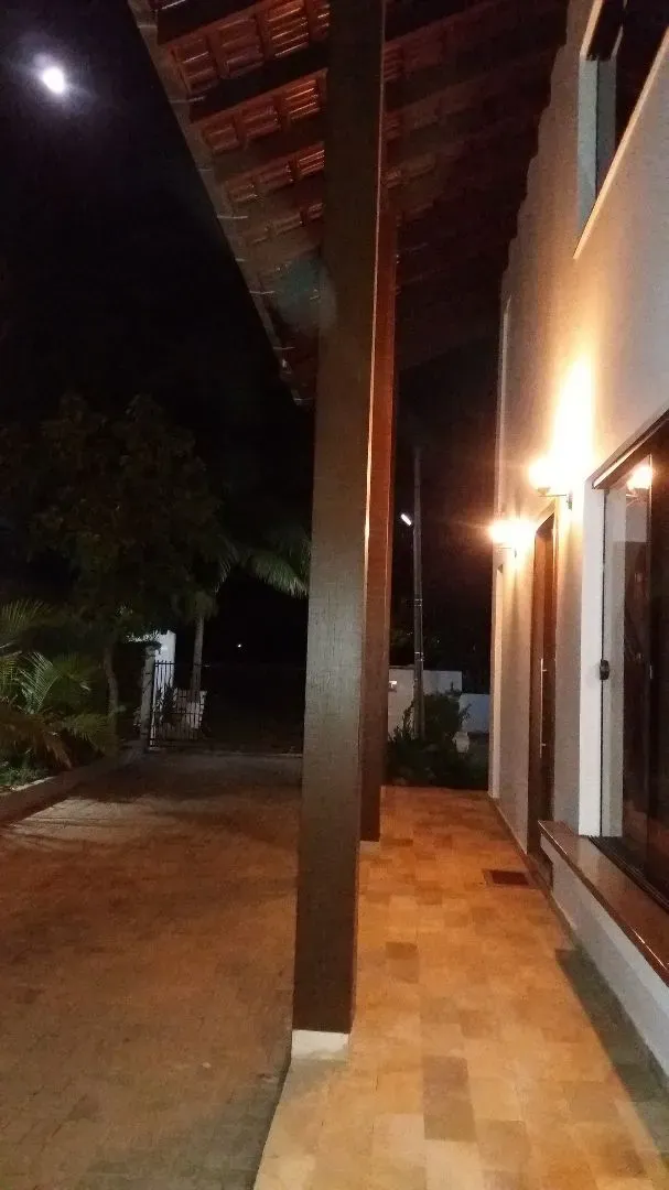Casa com 3 dormitórios sendo 1 suíte e 5 vagas de garagem em Penha/SC
