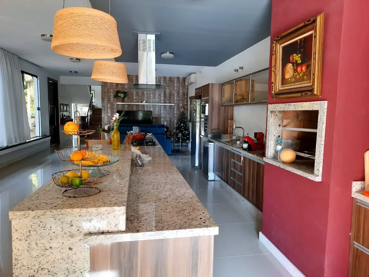 Casa com 3 dormitórios sendo 1 suíte e 5 vagas de garagem em Penha/SC