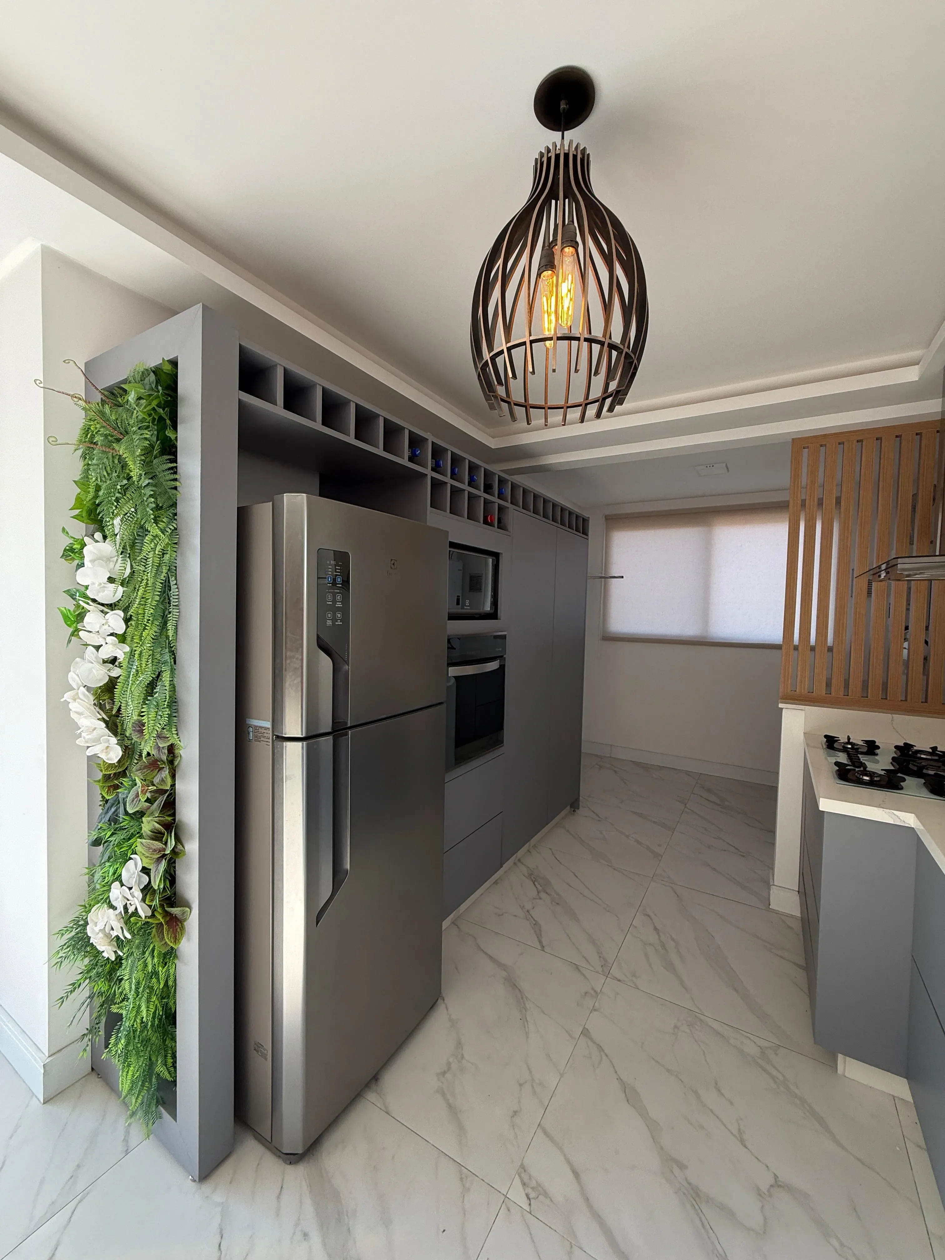 Apartamento com 3 dormitórios sendo 1 suíte e 2 vagas de garagem em Porto Belo/SC