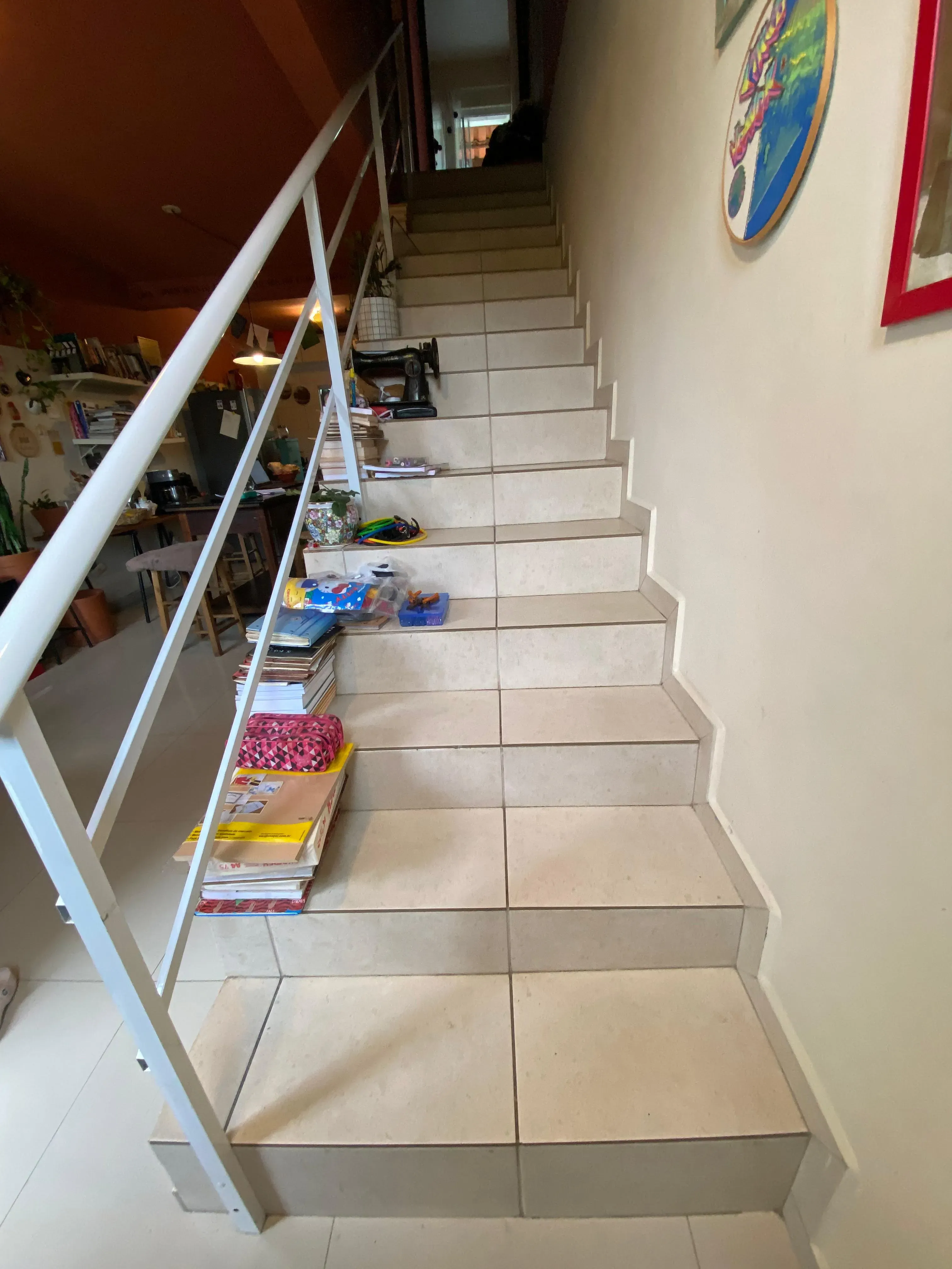 Sobrado com 2 suítes e 2 vagas com paisagismo natural e quintal no Centro de Camboriú