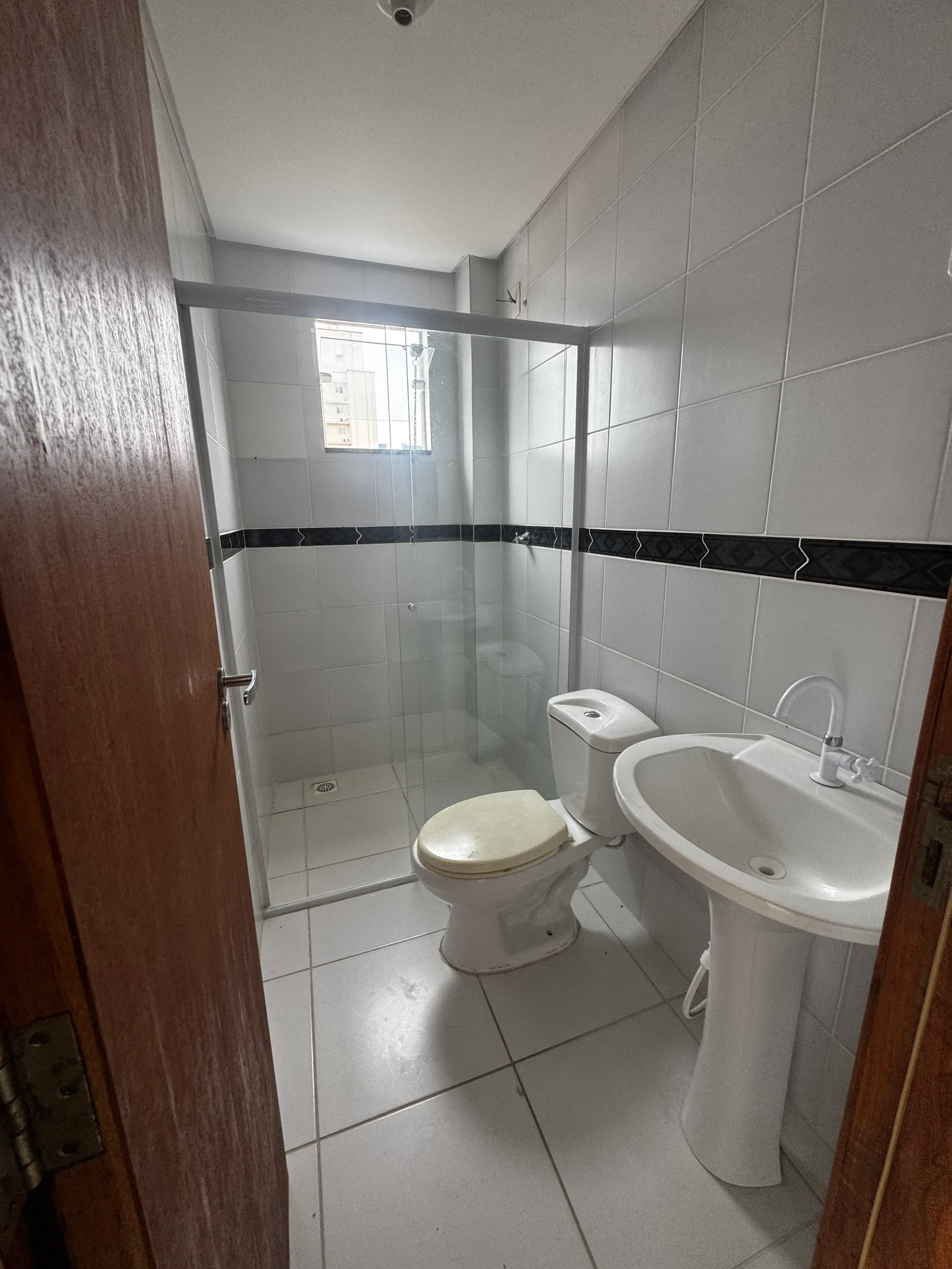 Apartamento com 2 dormitórios sendo 1 suíte e 1 vaga no Cordeiros parte alta em Itajaí/SC