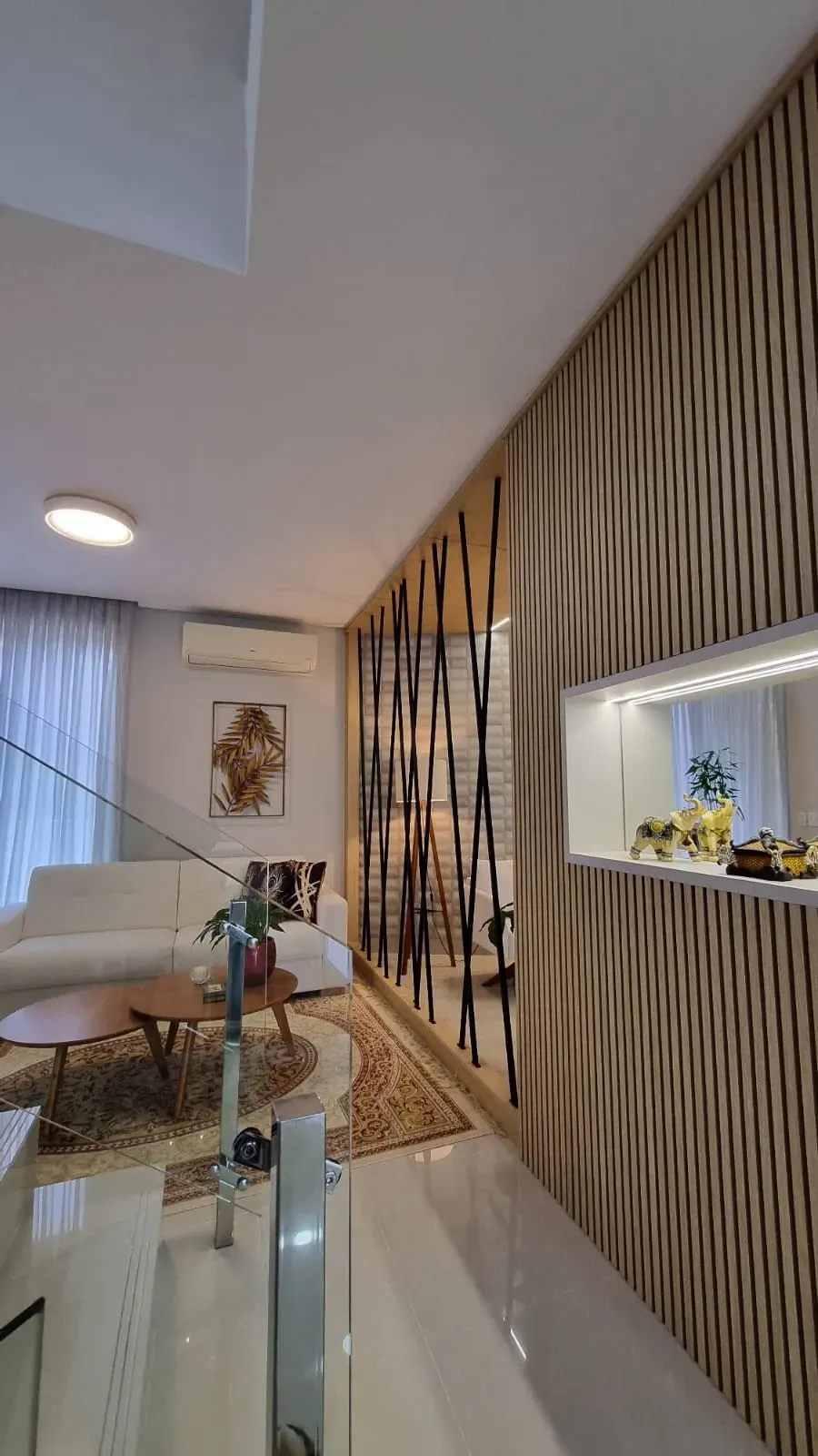 Casa com 4 dormitórios sendo 4 suítes e 4 vagas de garagem em Bombinhas/SC