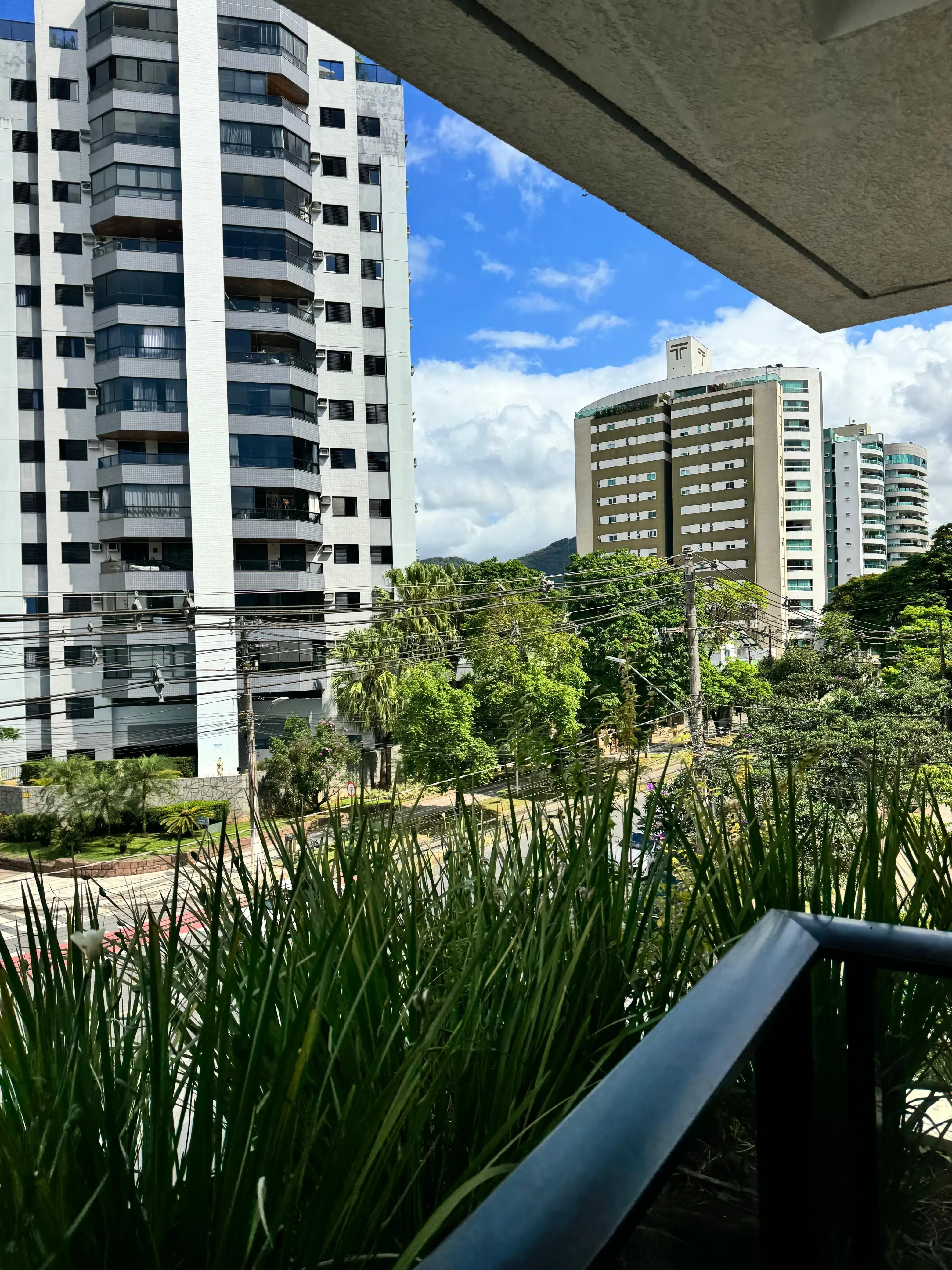 Apartamento com 4 suítes e 3 vagas de garagem em na Alameda Rio Branco Blumenau