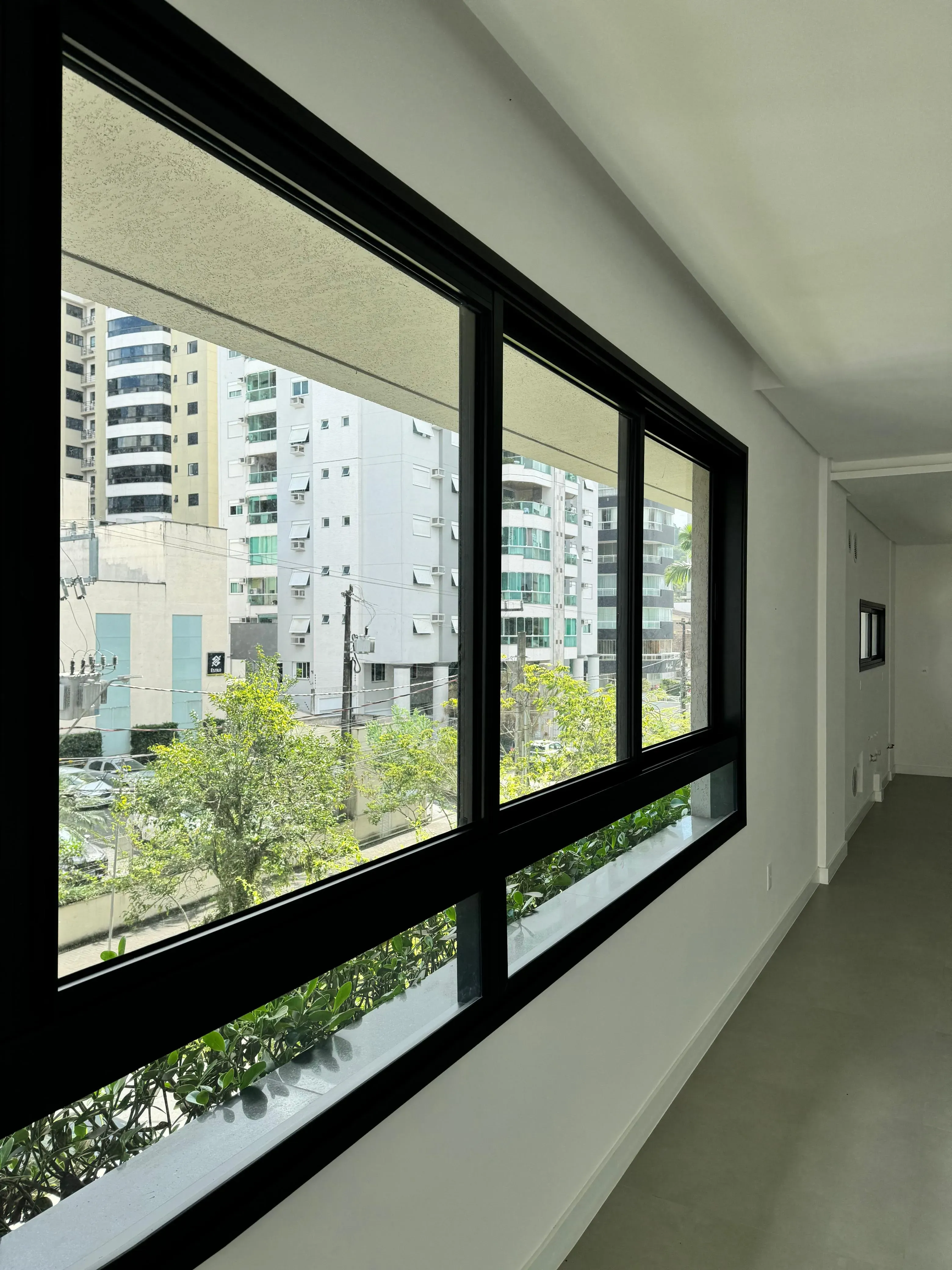 Apartamento com 4 suítes e 3 vagas de garagem em na Alameda Rio Branco Blumenau