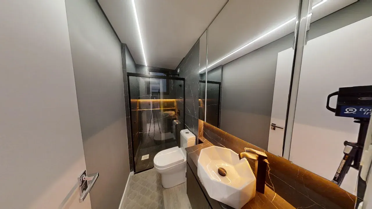 Apartamento com 2 dormitórios sendo 2 suítes e 2 vagas de garagem em Itajaí/SC