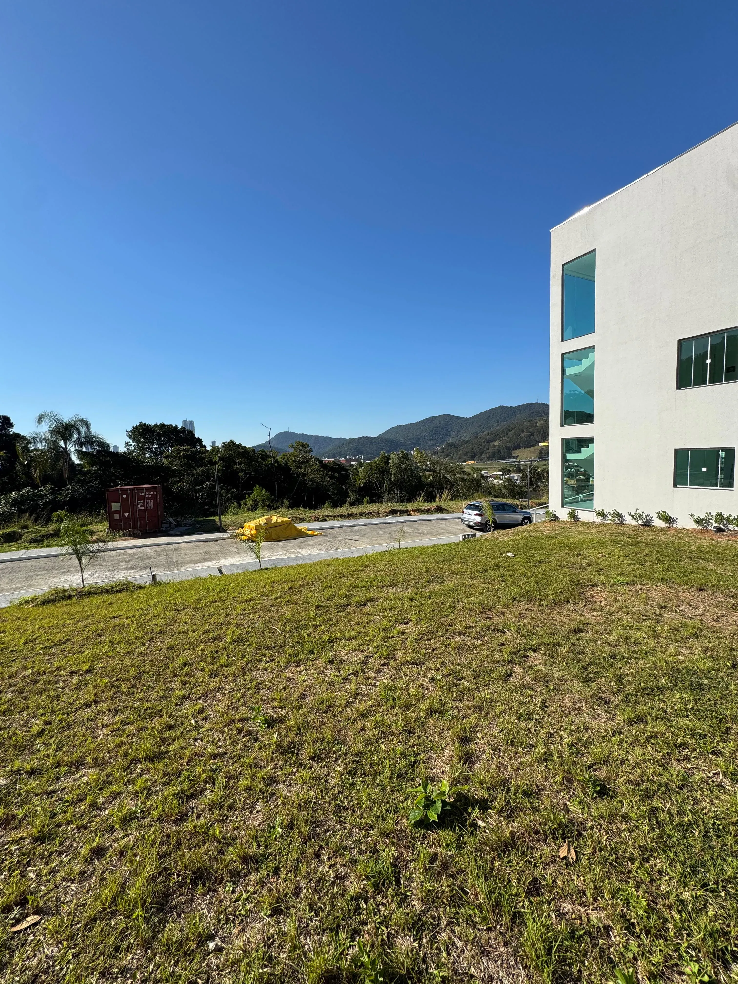 Terreno com 382,51m² em condomínio fechado no bairro Nova Esperança em Balneário Camboriú