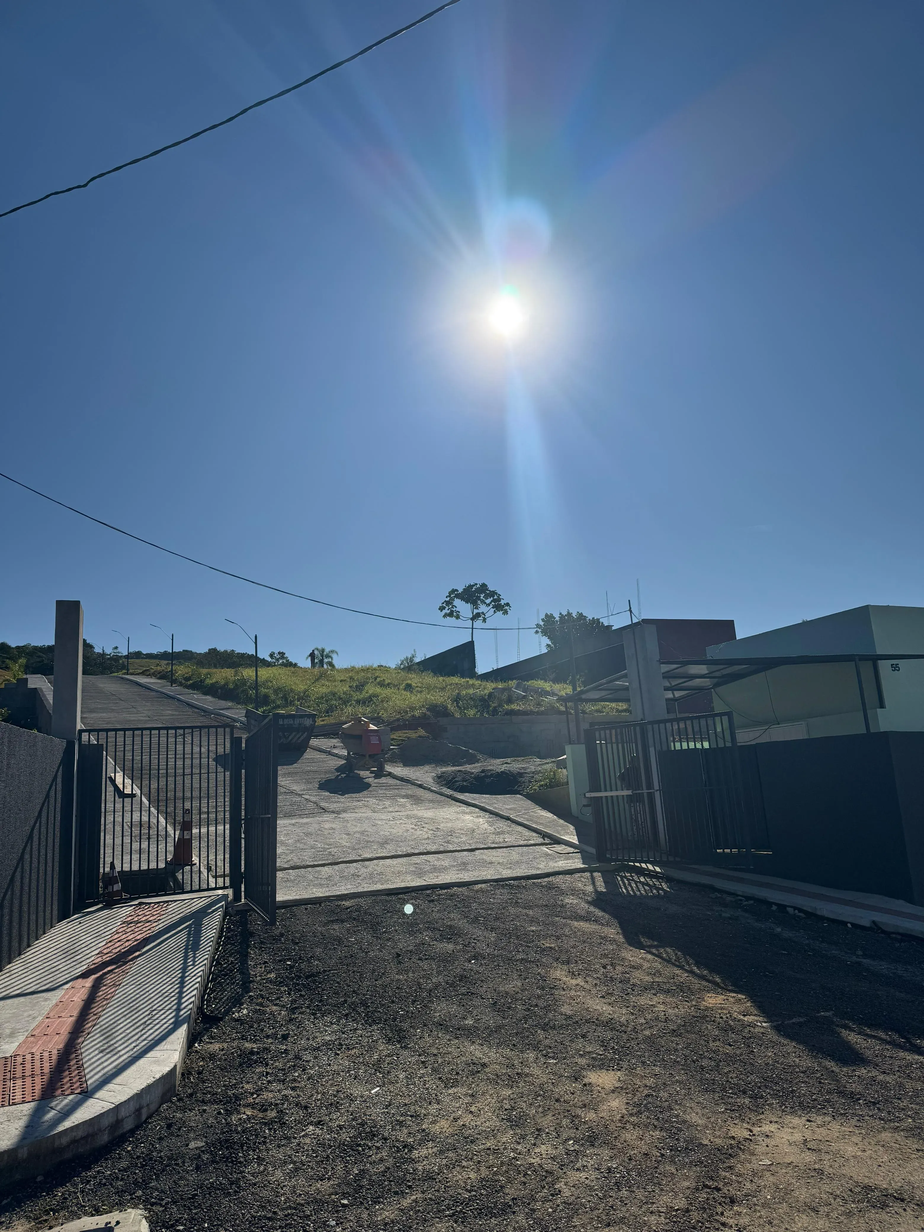 Terreno com 382,51m² em condomínio fechado no bairro Nova Esperança em Balneário Camboriú