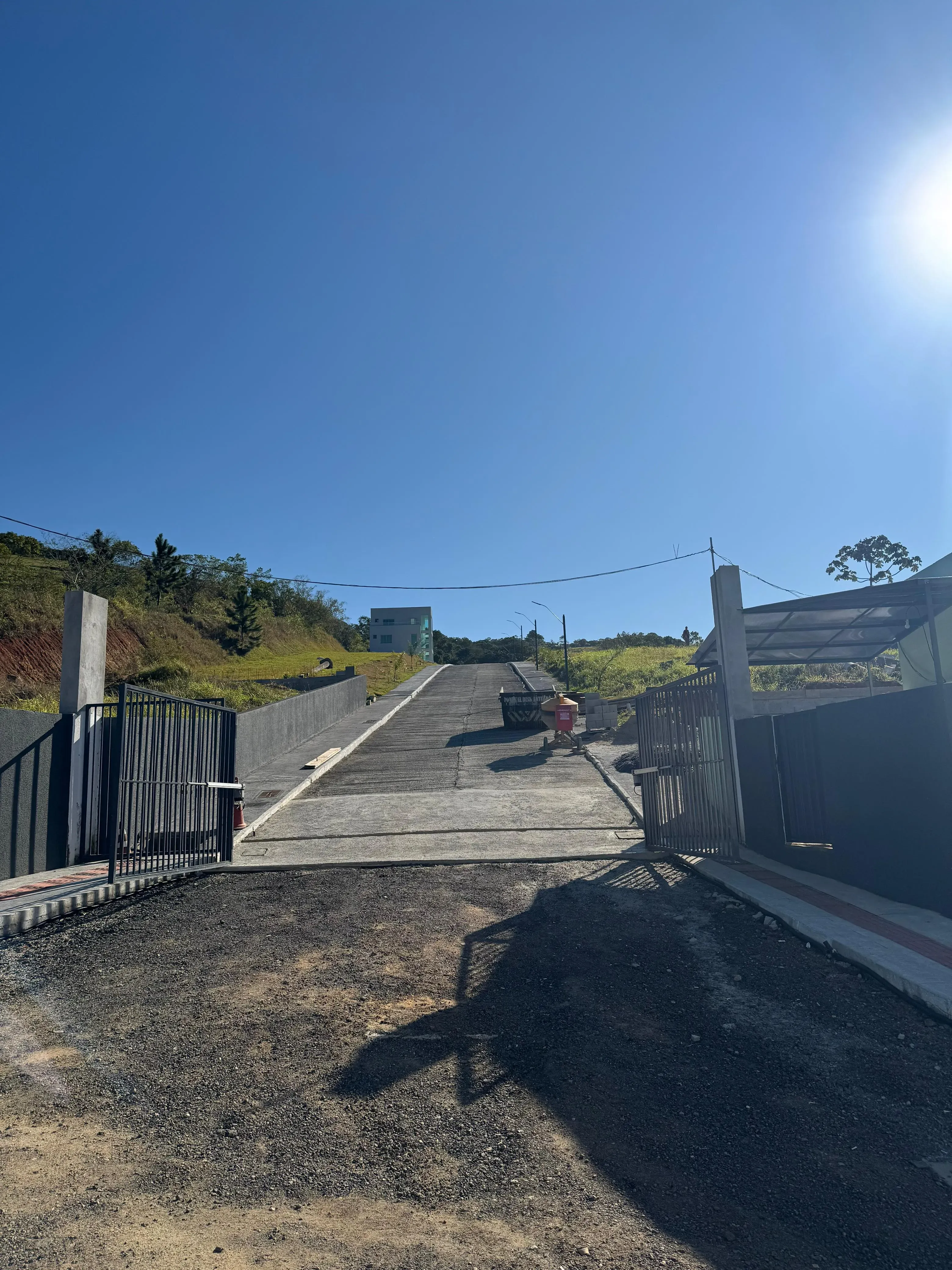 Terreno com 382,51m² em condomínio fechado no bairro Nova Esperança em Balneário Camboriú