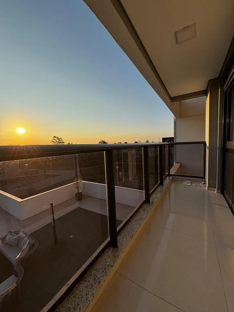 Apartamento com 3 dormitórios sendo 1 suíte e 2 vagas de garagem  no bairro Ressacada em Itajaí/SC