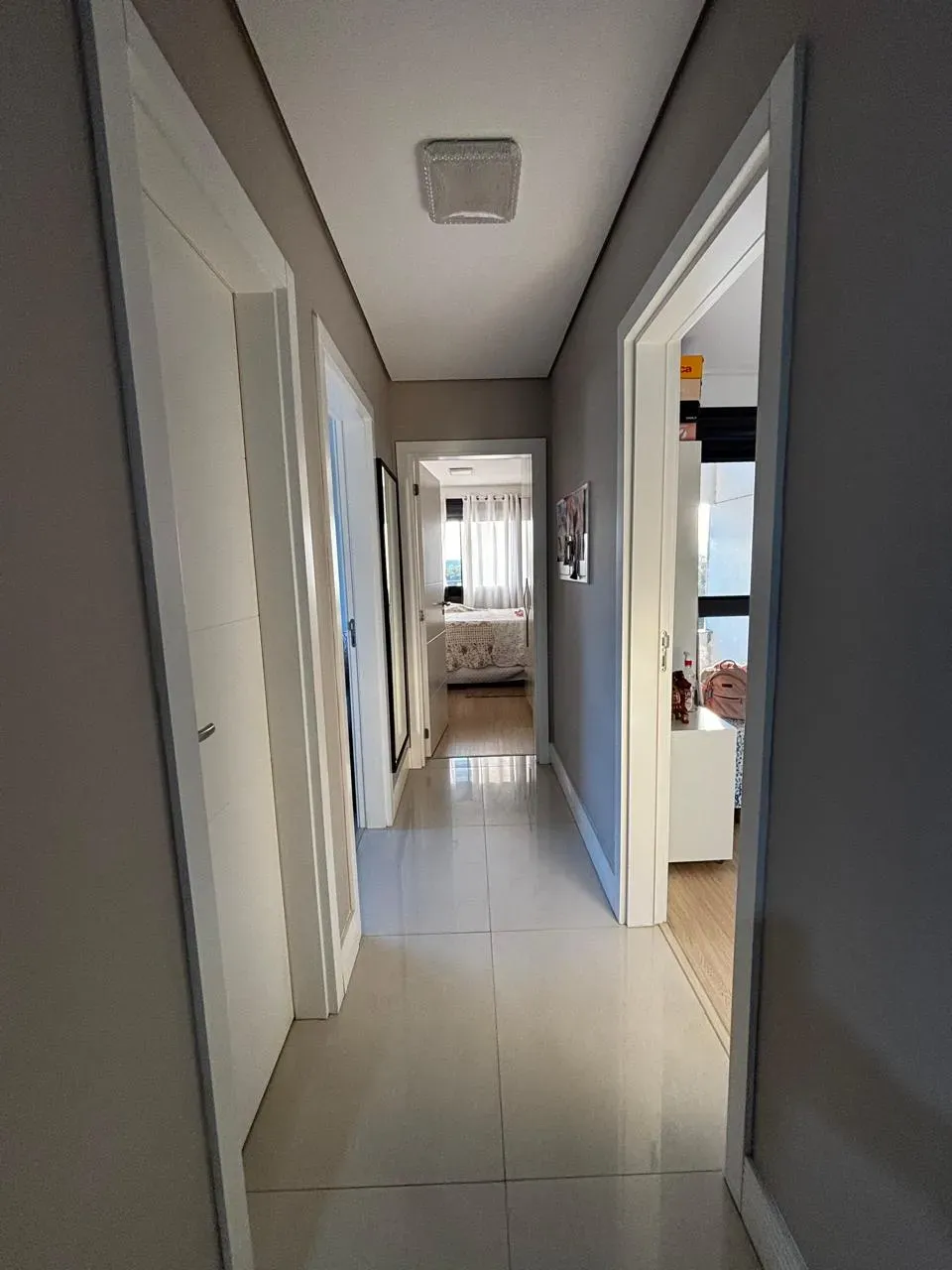 Apartamento com 3 dormitórios sendo 1 suíte e 2 vagas de garagem  no bairro Ressacada em Itajaí/SC