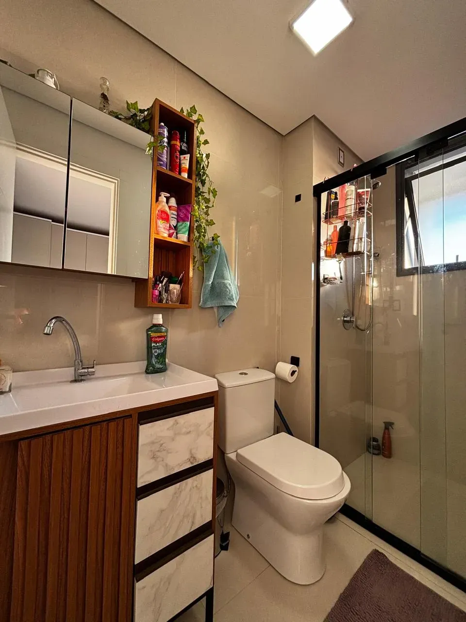 Apartamento com 3 dormitórios sendo 1 suíte e 2 vagas de garagem  no bairro Ressacada em Itajaí/SC