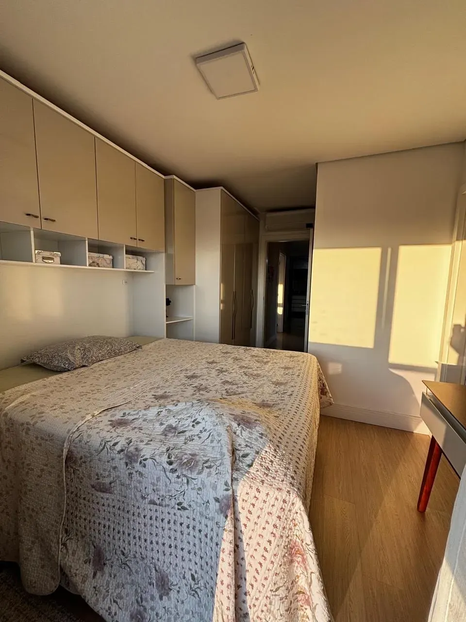 Apartamento com 3 dormitórios sendo 1 suíte e 2 vagas de garagem  no bairro Ressacada em Itajaí/SC