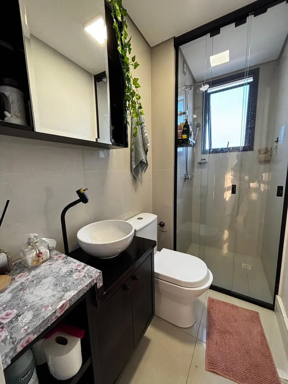 Apartamento com 3 dormitórios sendo 1 suíte e 2 vagas de garagem  no bairro Ressacada em Itajaí/SC