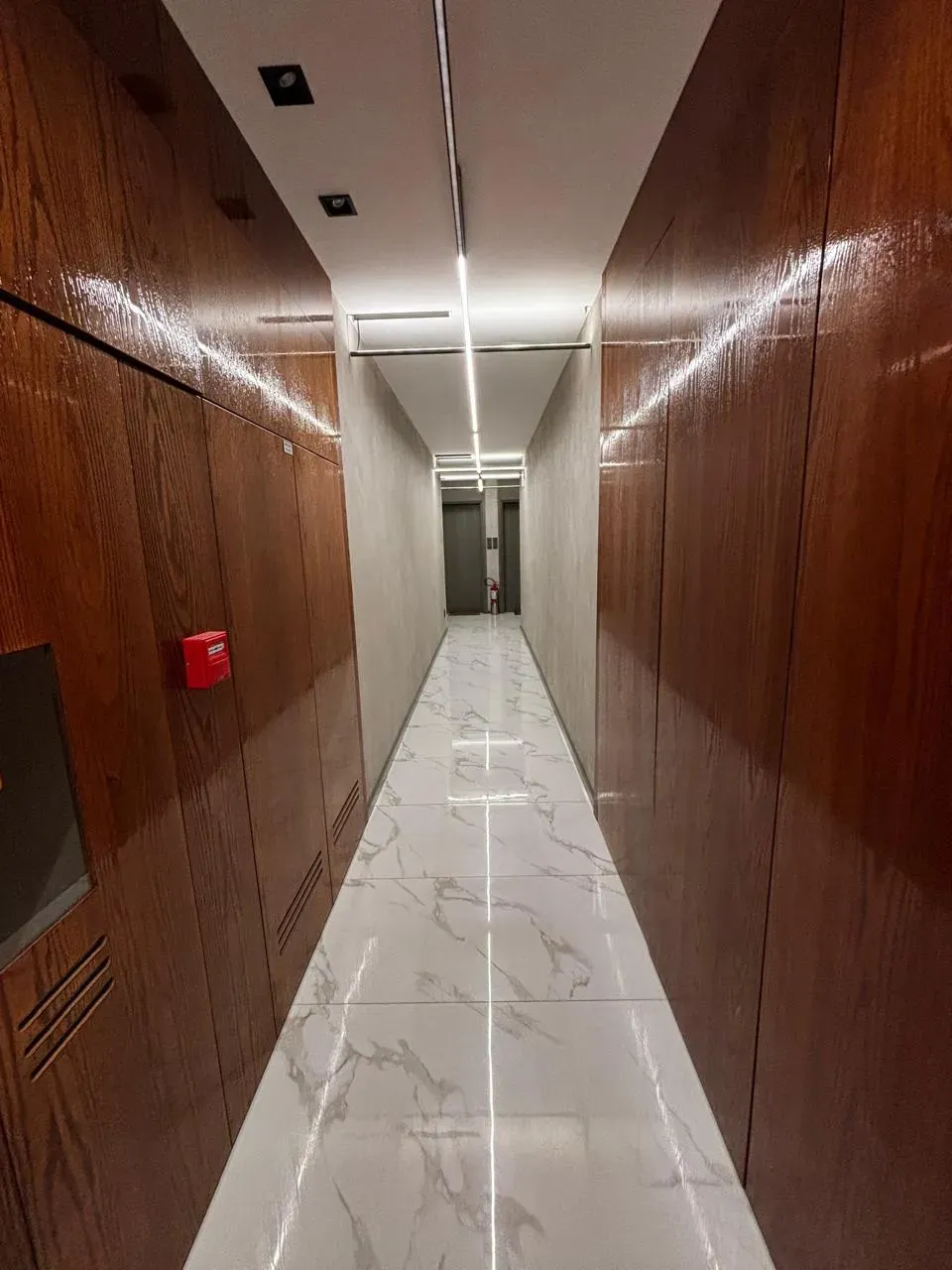 Apartamento com 3 dormitórios sendo 1 suíte e 2 vagas de garagem  no bairro Ressacada em Itajaí/SC