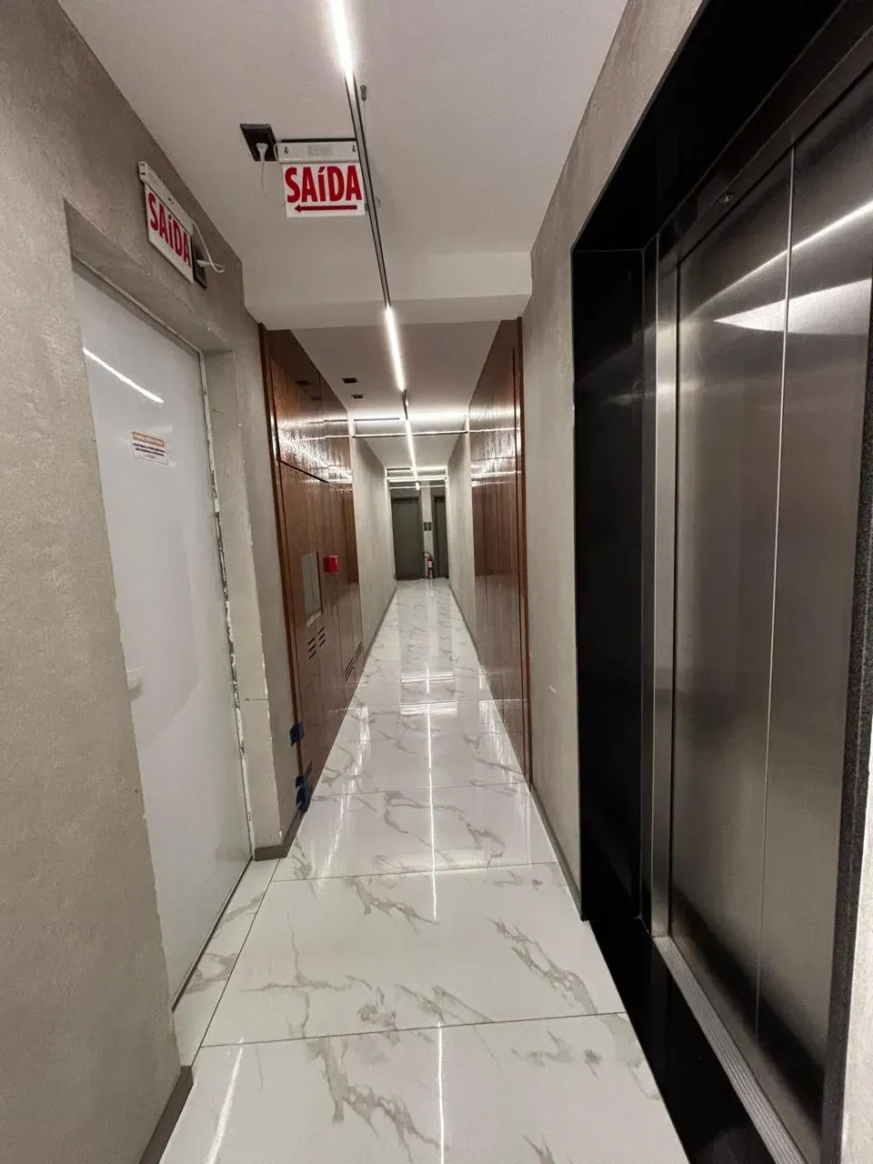 Apartamento com 3 dormitórios sendo 1 suíte e 2 vagas de garagem  no bairro Ressacada em Itajaí/SC