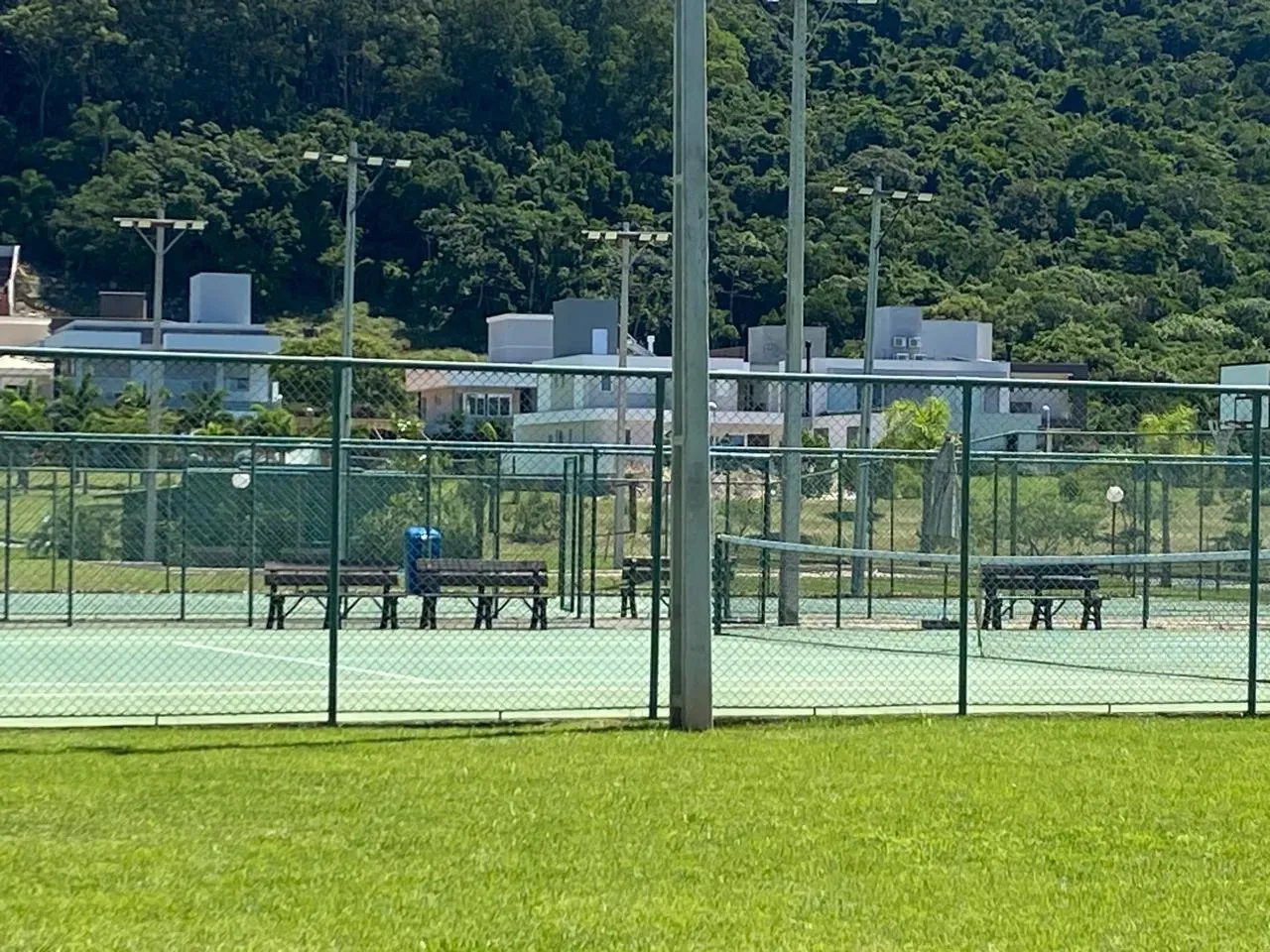 Casa com 4 suítes e 4 vagas de garagem em condomínio Fechado nos Ingleses – Florianópolis/SC