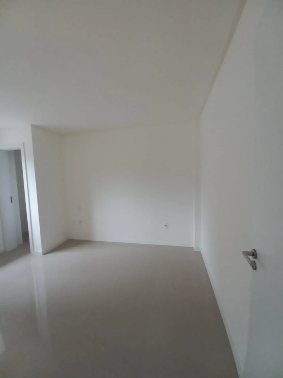 Apartamento pronto para morar 2 dormitórios sendo 1 suíte e 1 vaga em Itapema - SC