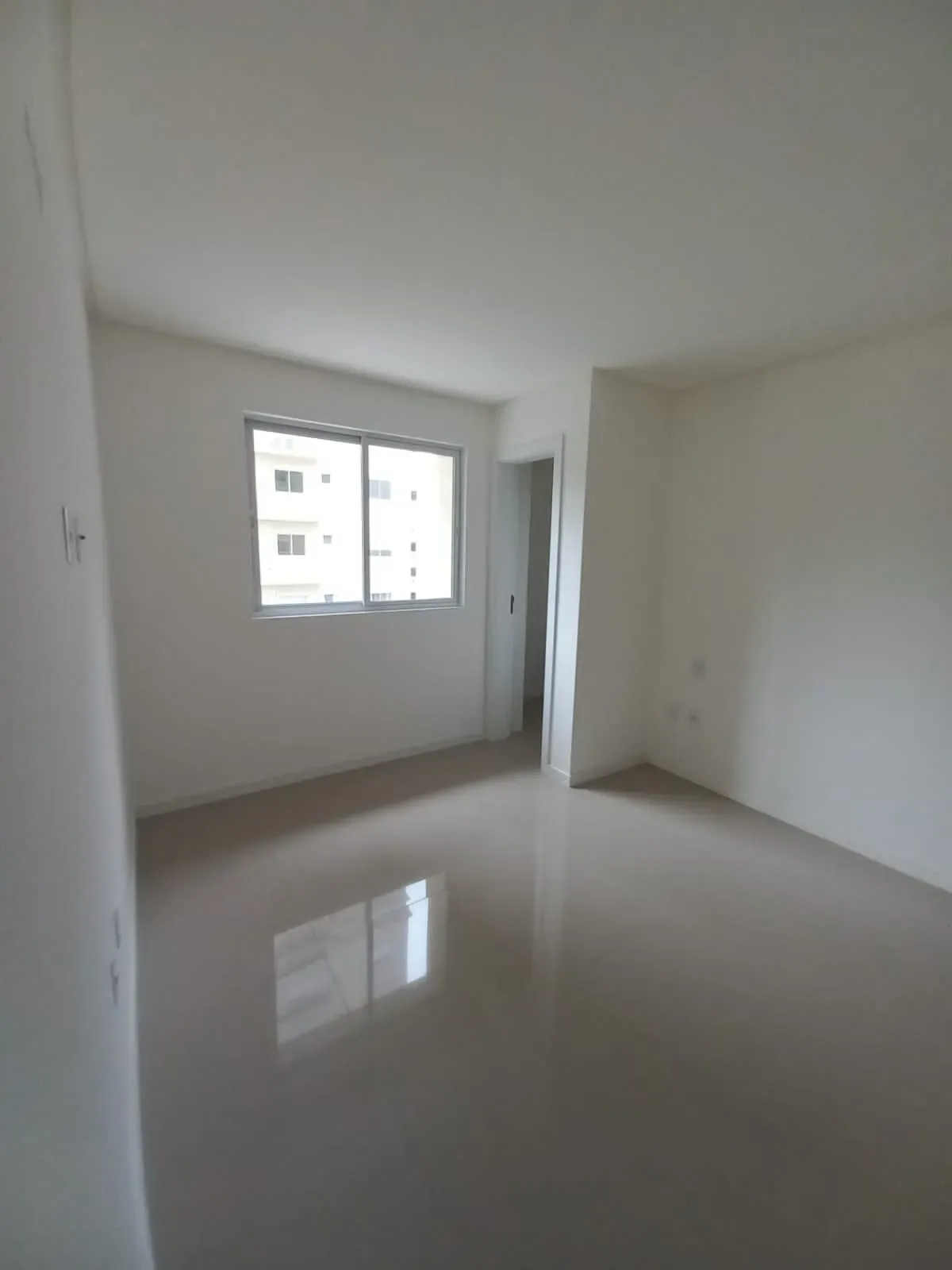 Apartamento pronto para morar 2 dormitórios sendo 1 suíte e 1 vaga em Itapema - SC