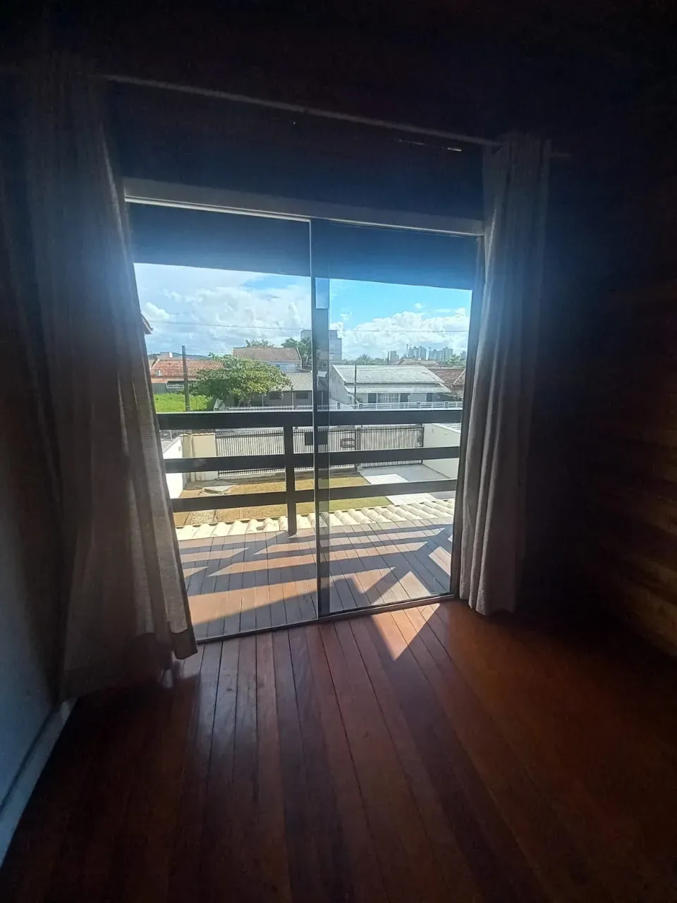 Casa com 3 dormitórios sendo 1 suíte e 2 vagas de garagem em Penha/SC