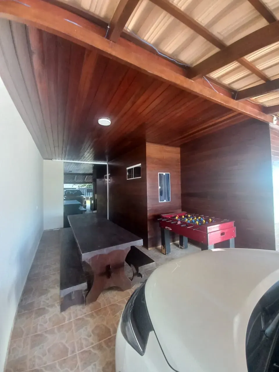 Casa com 3 dormitórios sendo 1 suíte e 2 vagas de garagem em Penha/SC