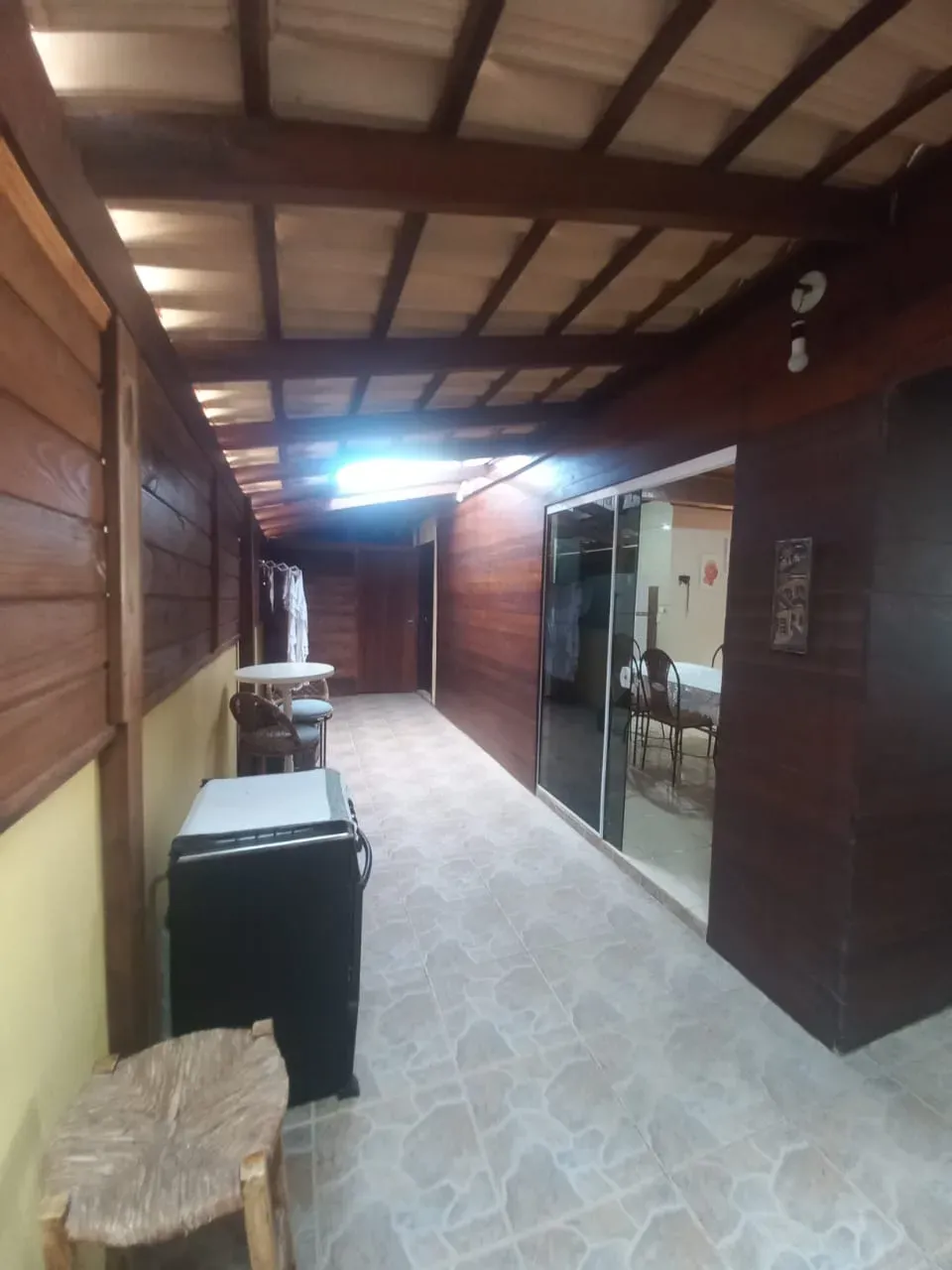 Casa com 3 dormitórios sendo 1 suíte e 2 vagas de garagem em Penha/SC