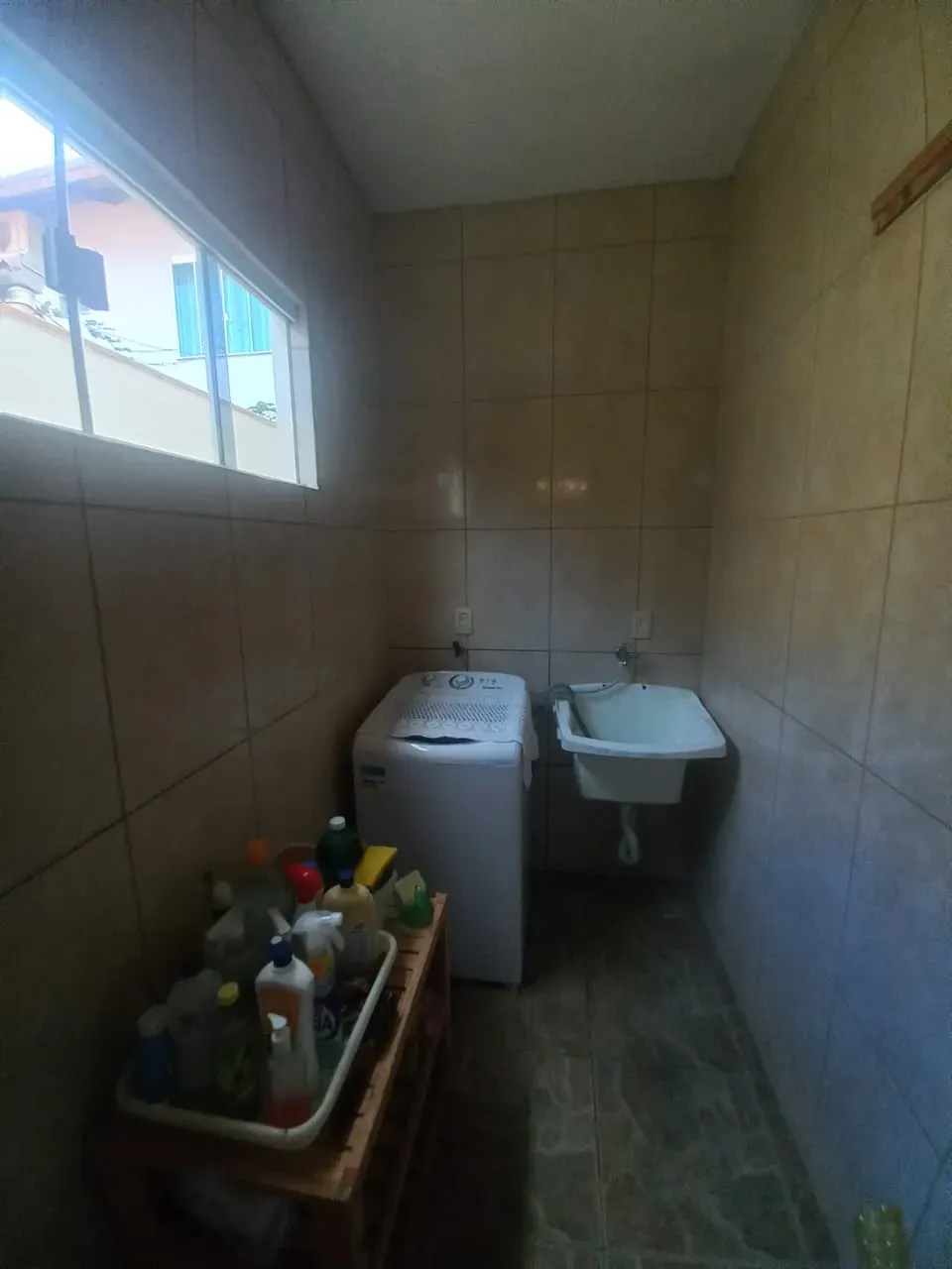 Casa com 3 dormitórios sendo 1 suíte e 2 vagas de garagem em Penha/SC